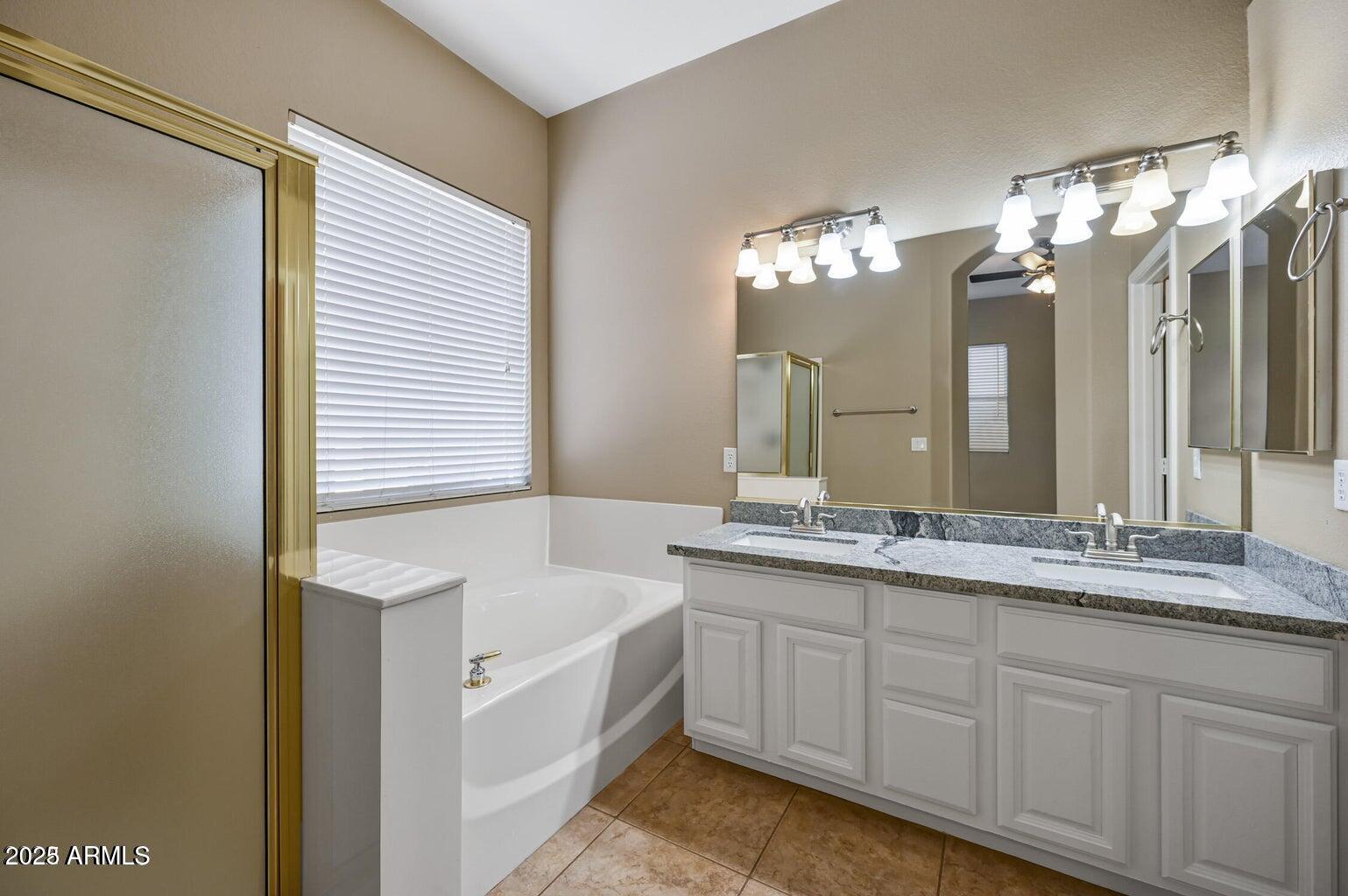 4642 W TOLEDO Street