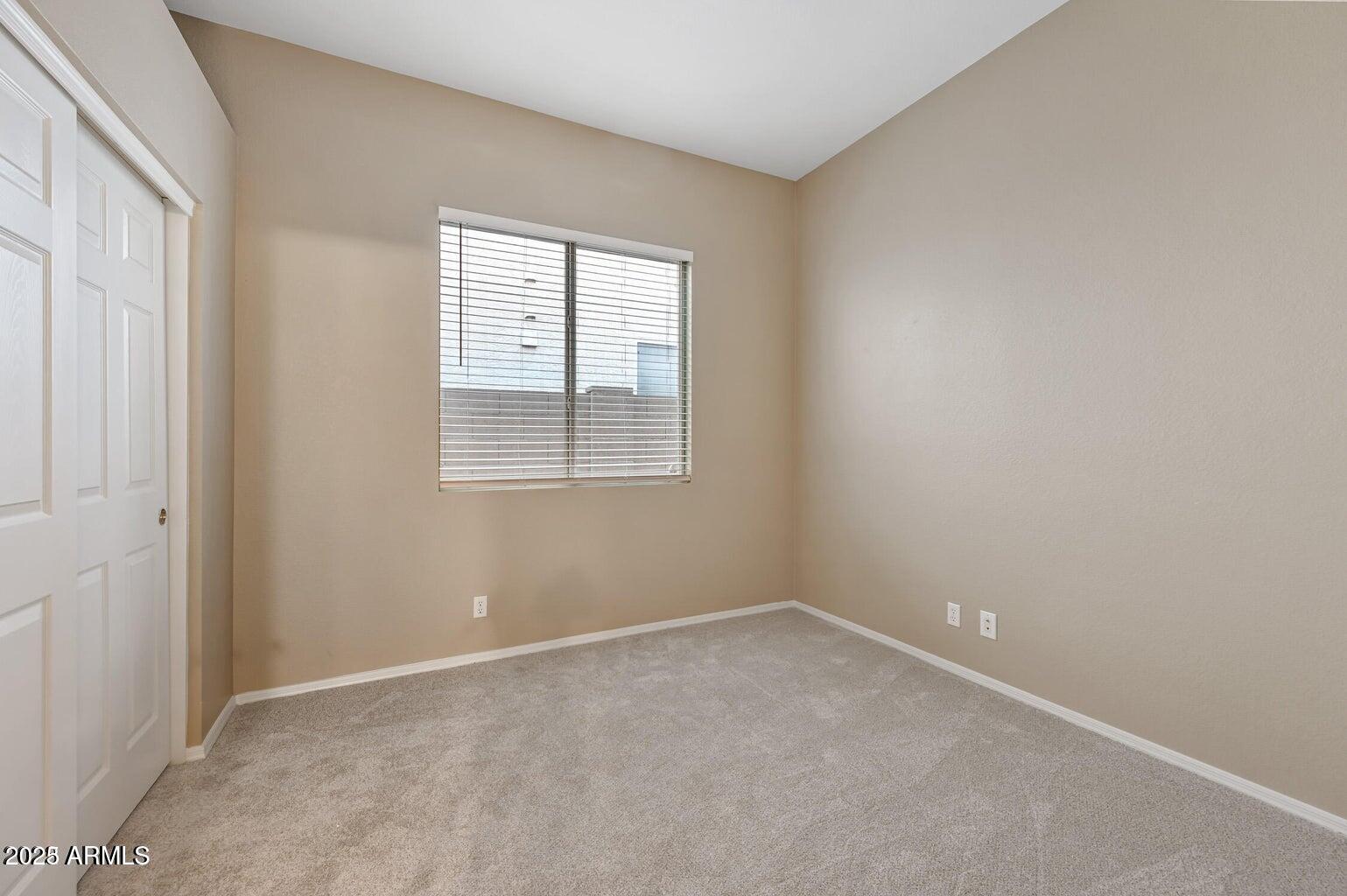 4642 W TOLEDO Street