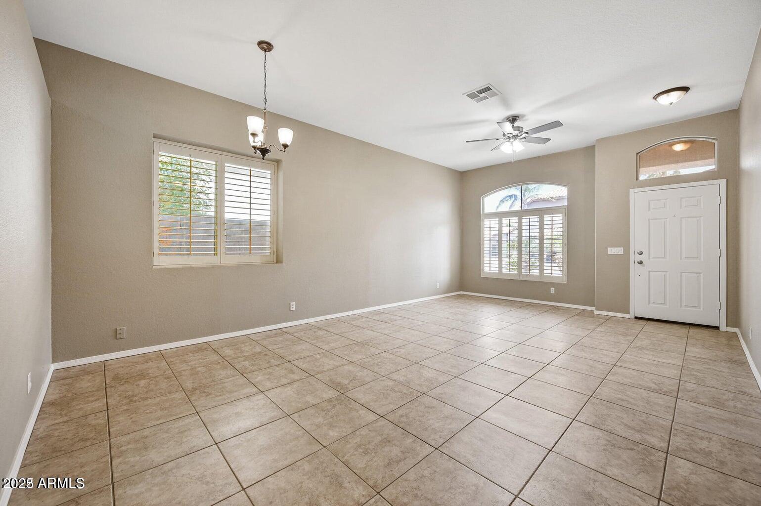 4642 W TOLEDO Street