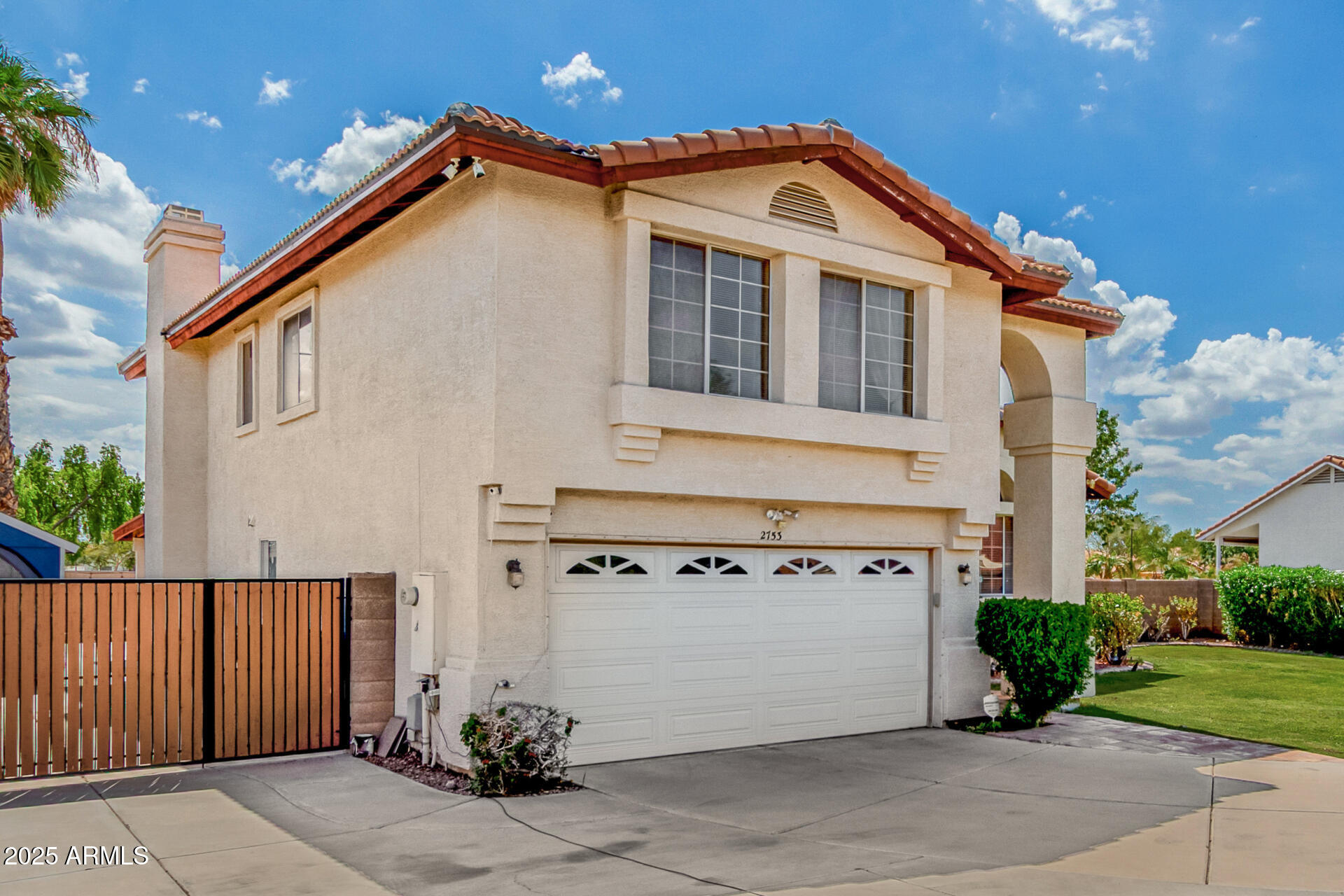 2753 E NORTHRIDGE Circle