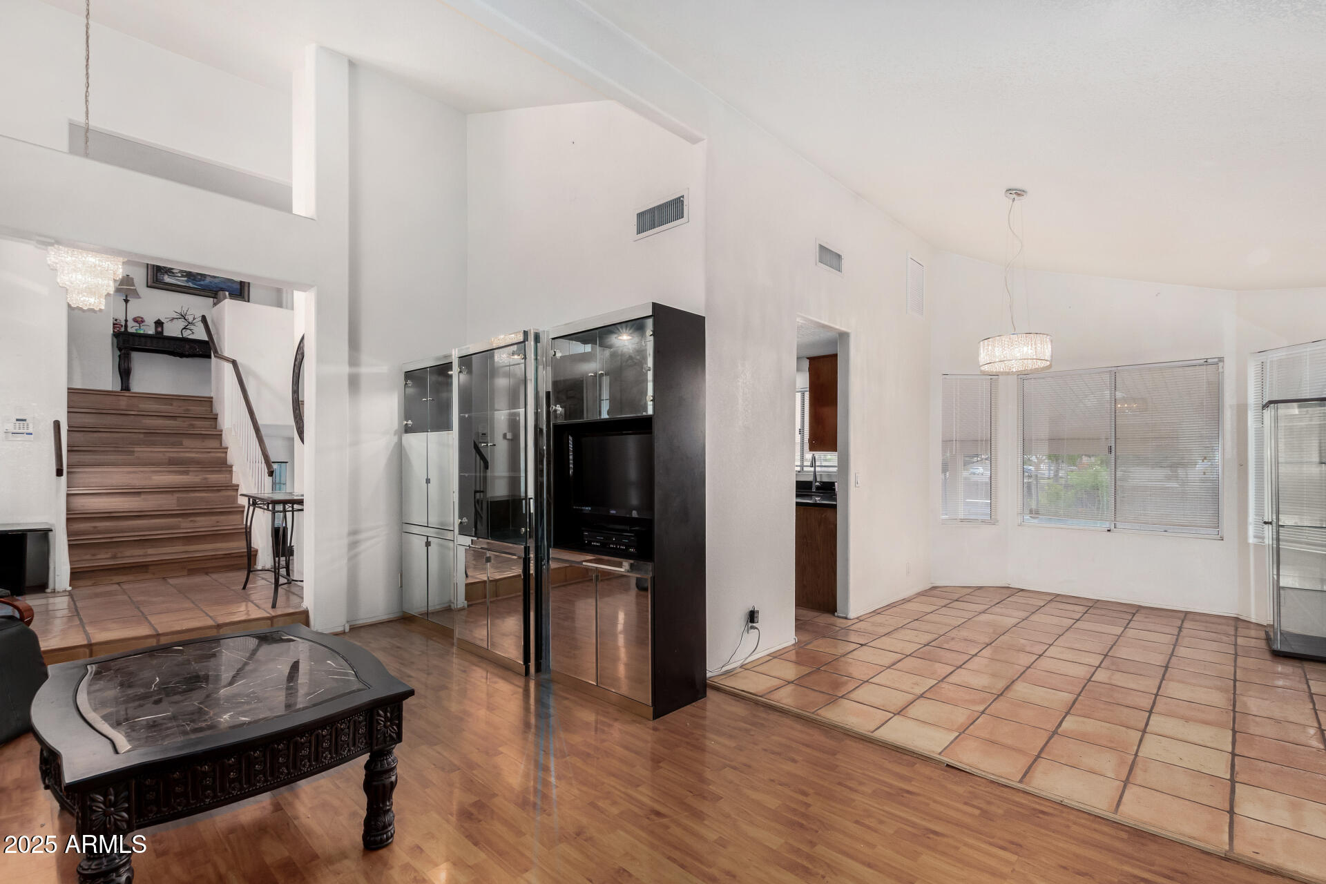 2753 E NORTHRIDGE Circle