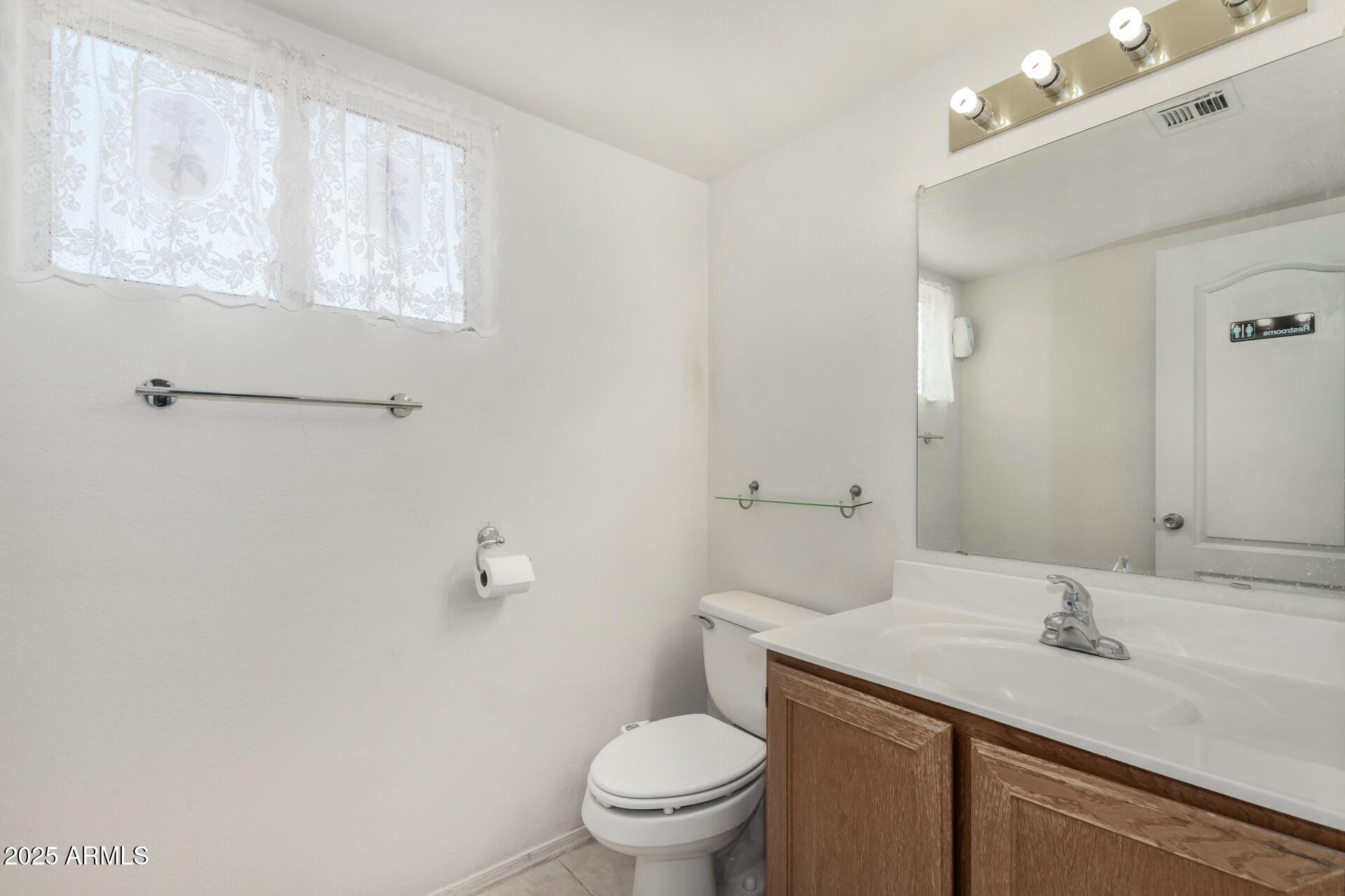 2753 E NORTHRIDGE Circle