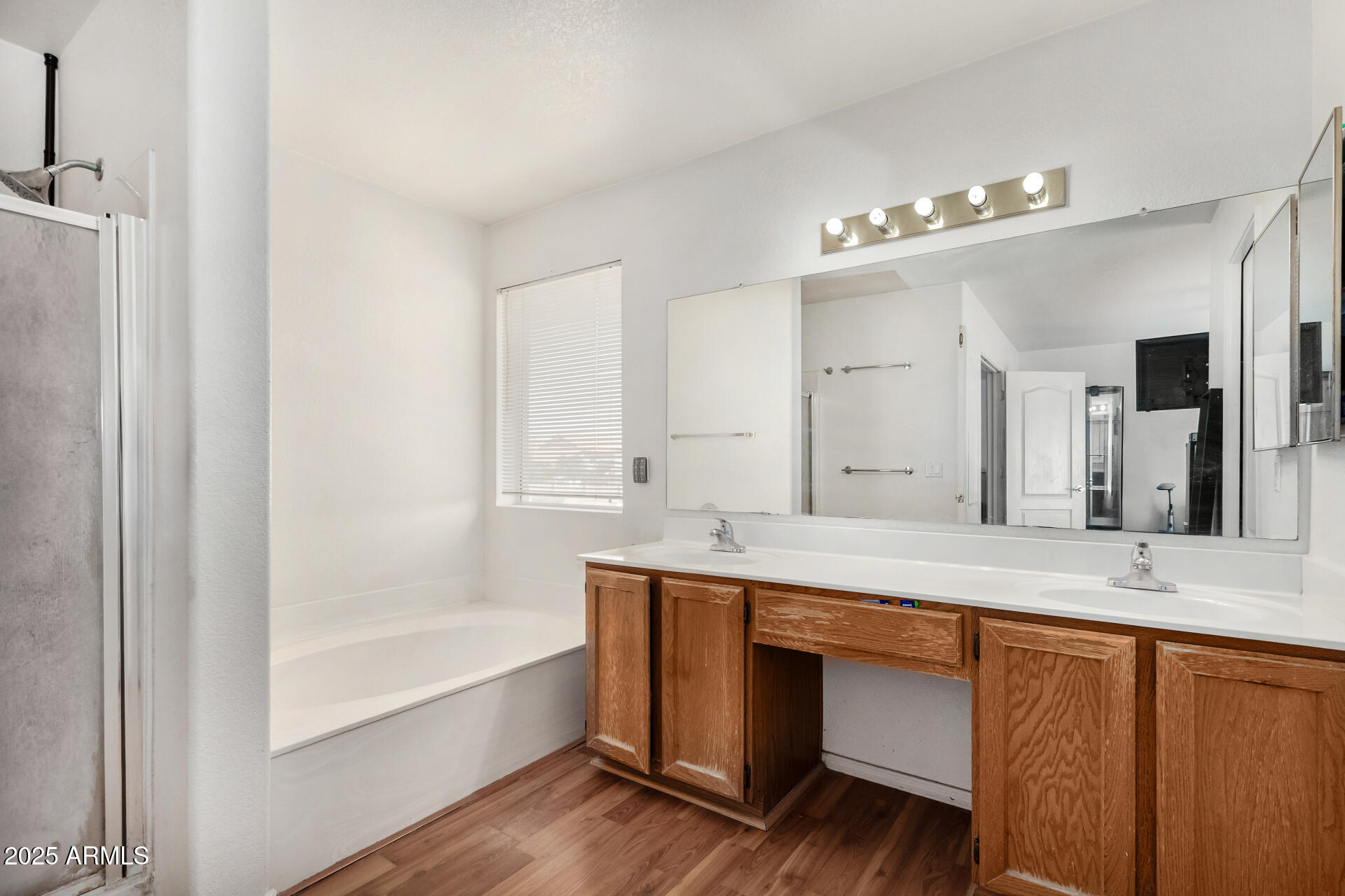 2753 E NORTHRIDGE Circle