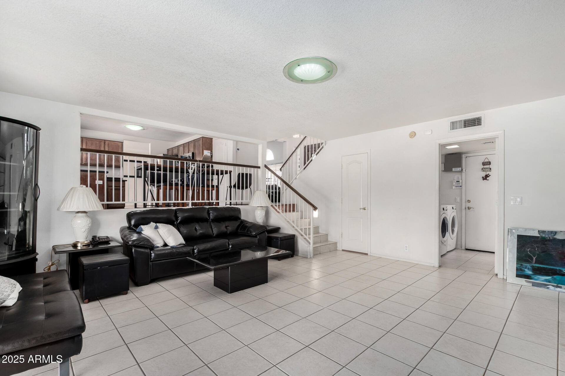 2753 E NORTHRIDGE Circle