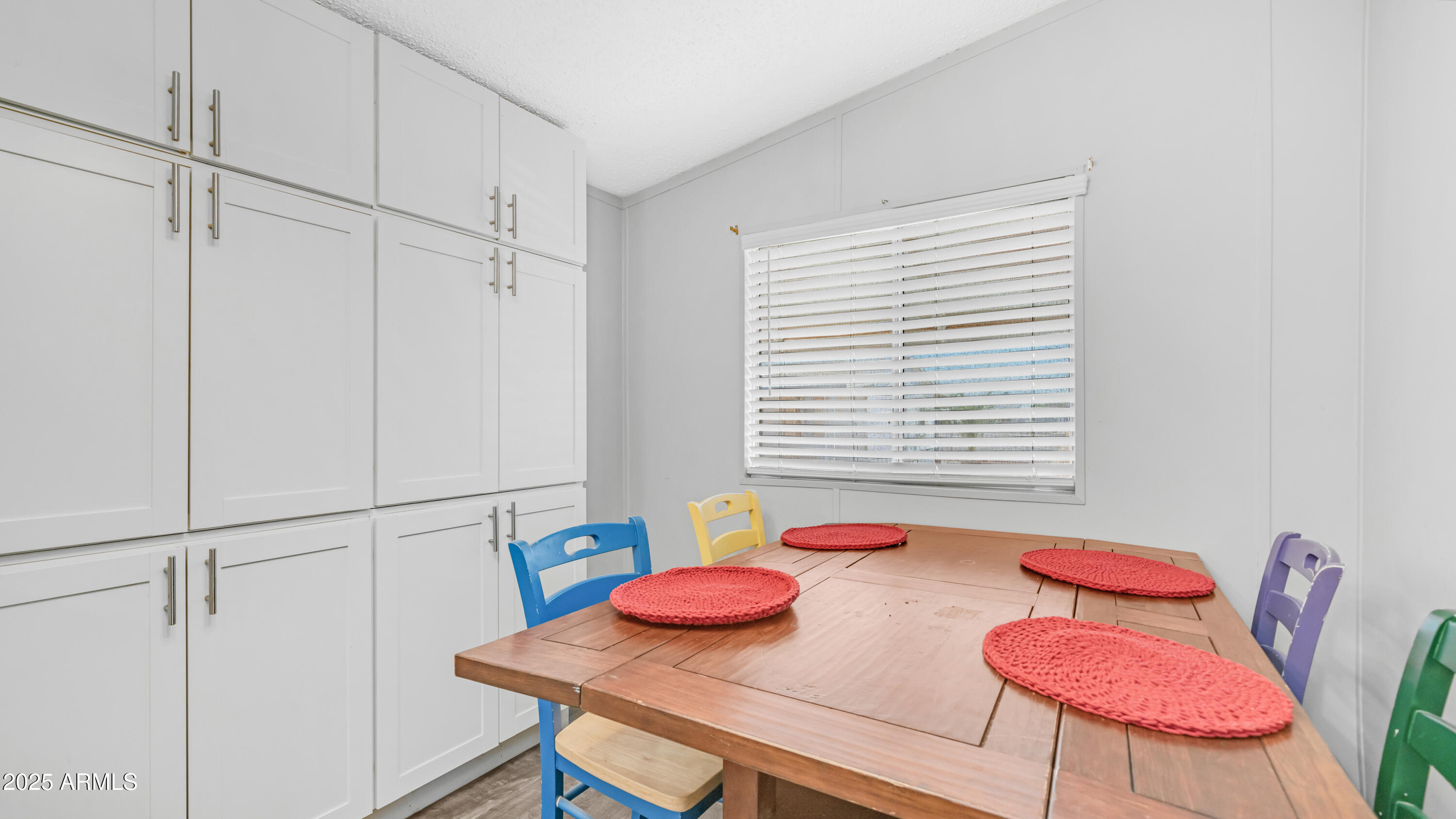 301 S SIGNAL BUTTE Road, 51