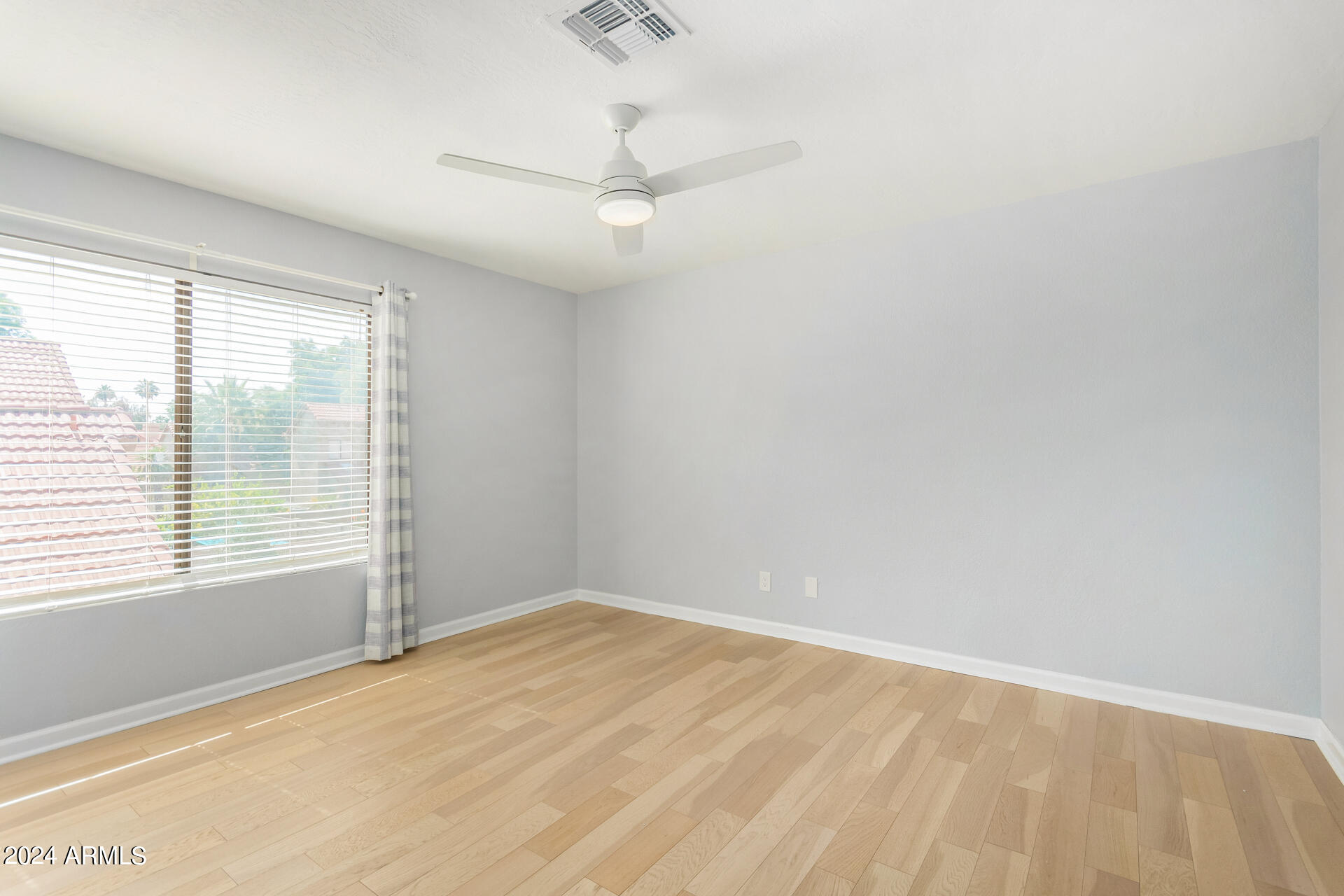 4586 W HARRISON Street