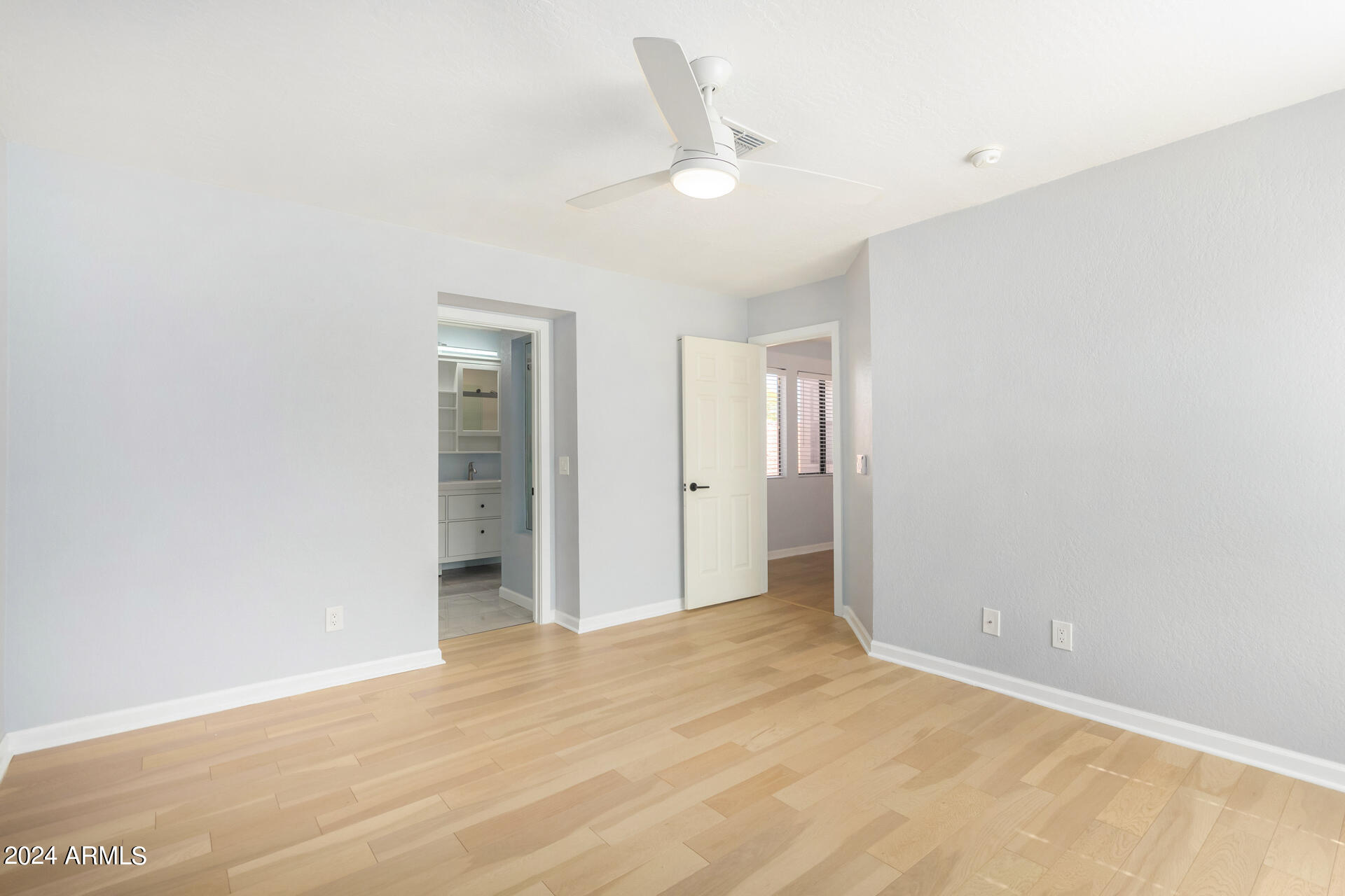 4586 W HARRISON Street