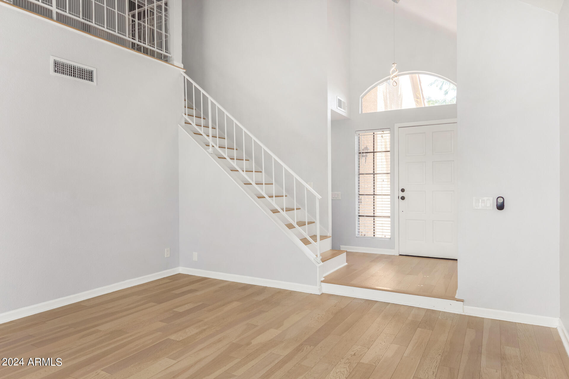 4586 W HARRISON Street