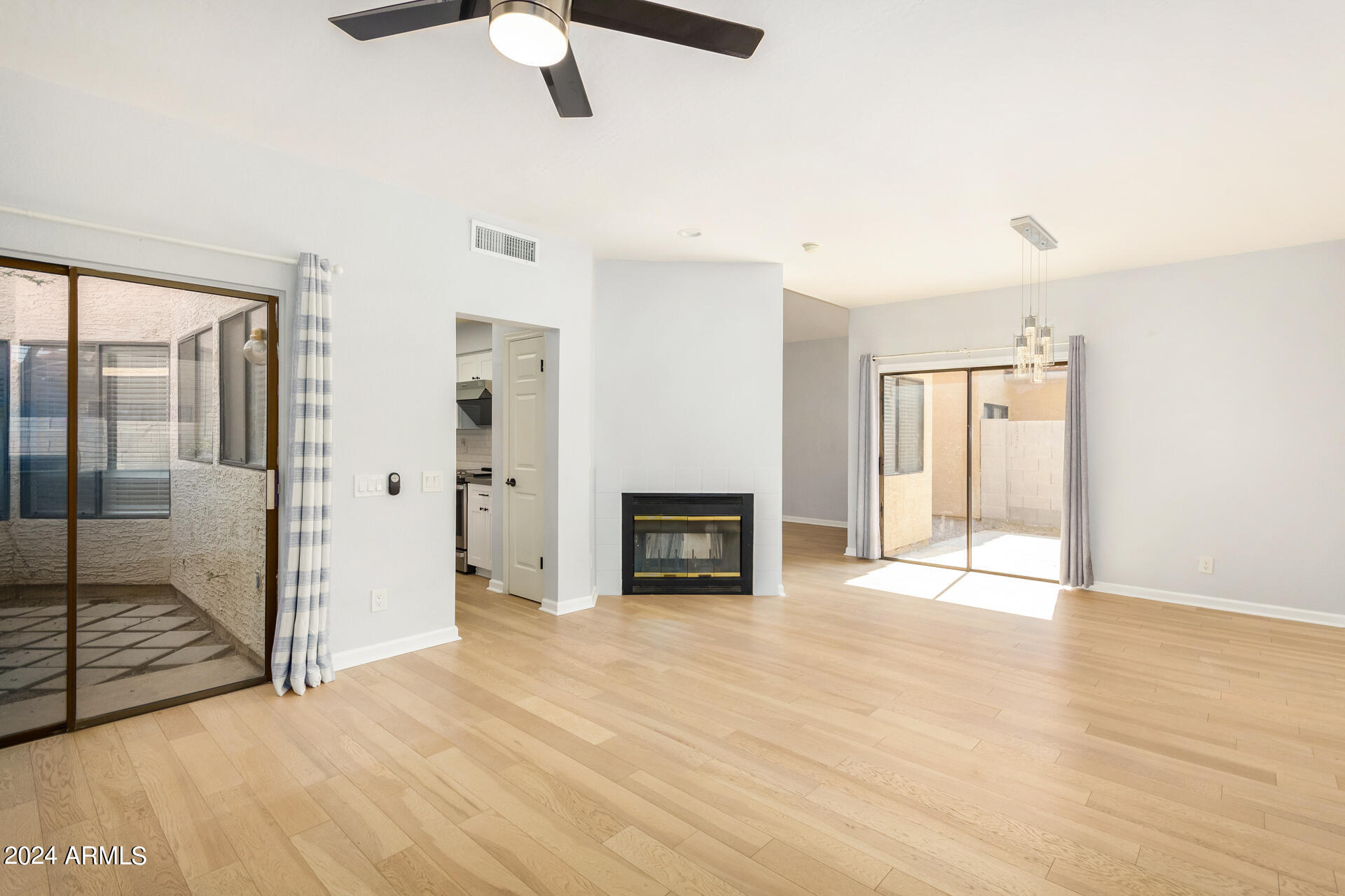 4586 W HARRISON Street