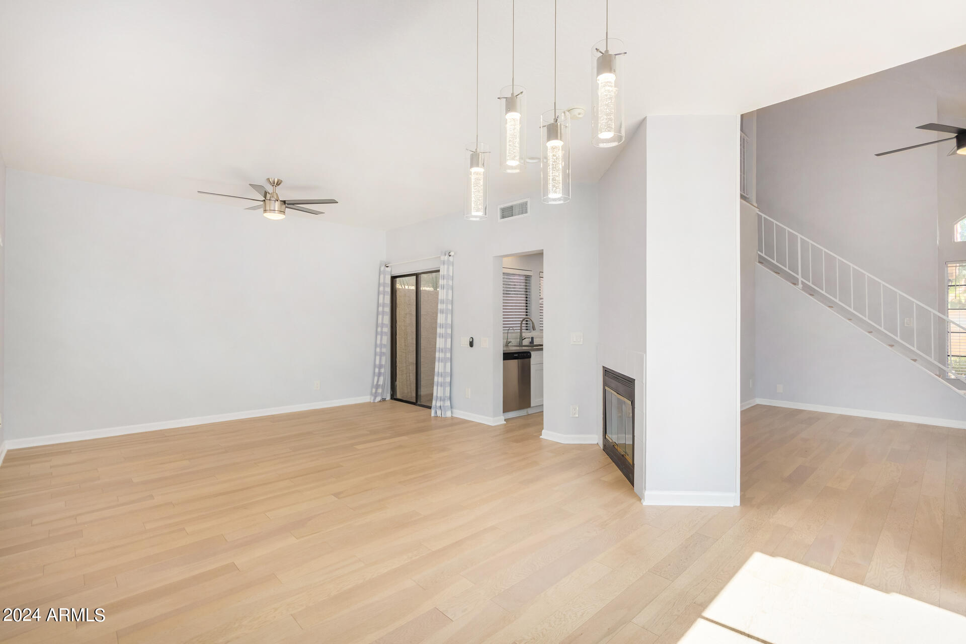 4586 W HARRISON Street