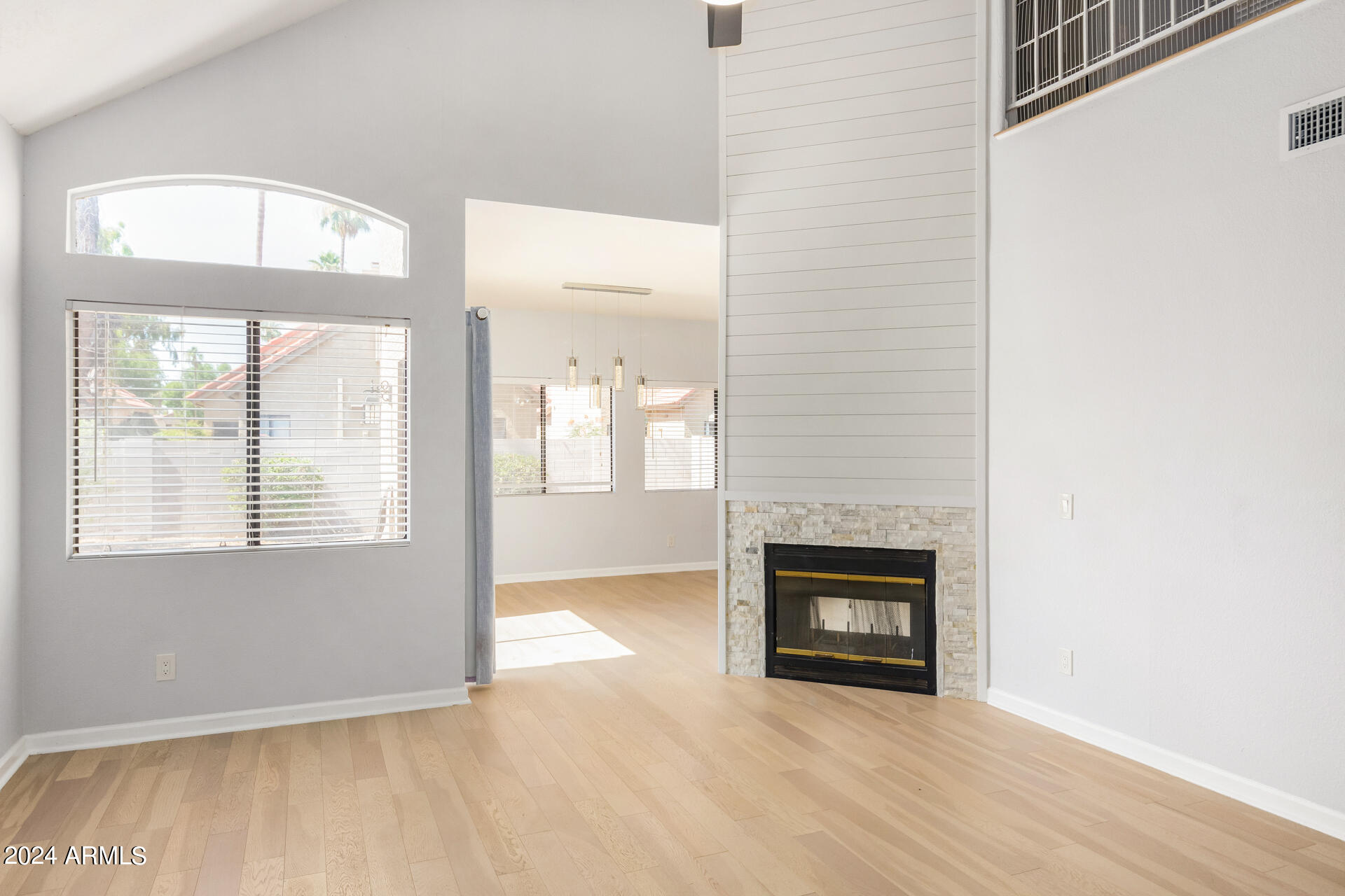 4586 W HARRISON Street