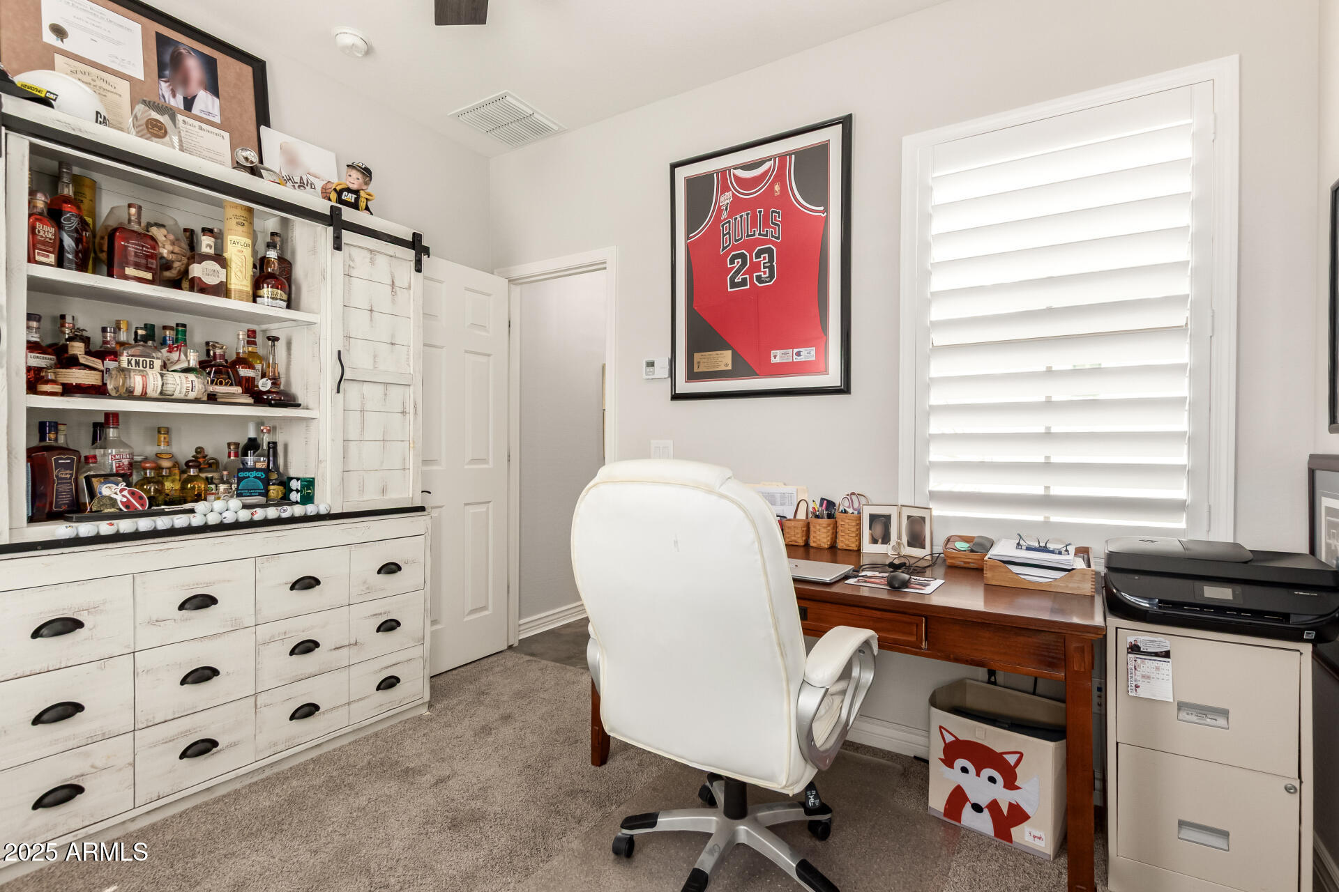 3428 E RAVENSWOOD Drive