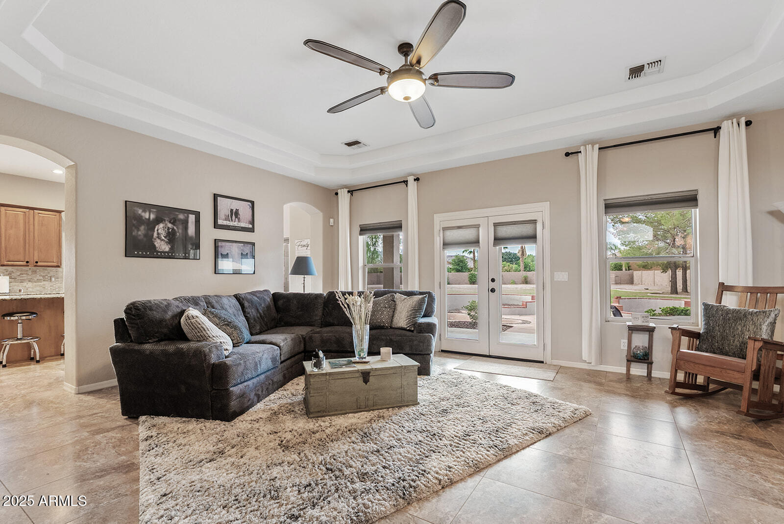 2615 E SAN CARLOS Way