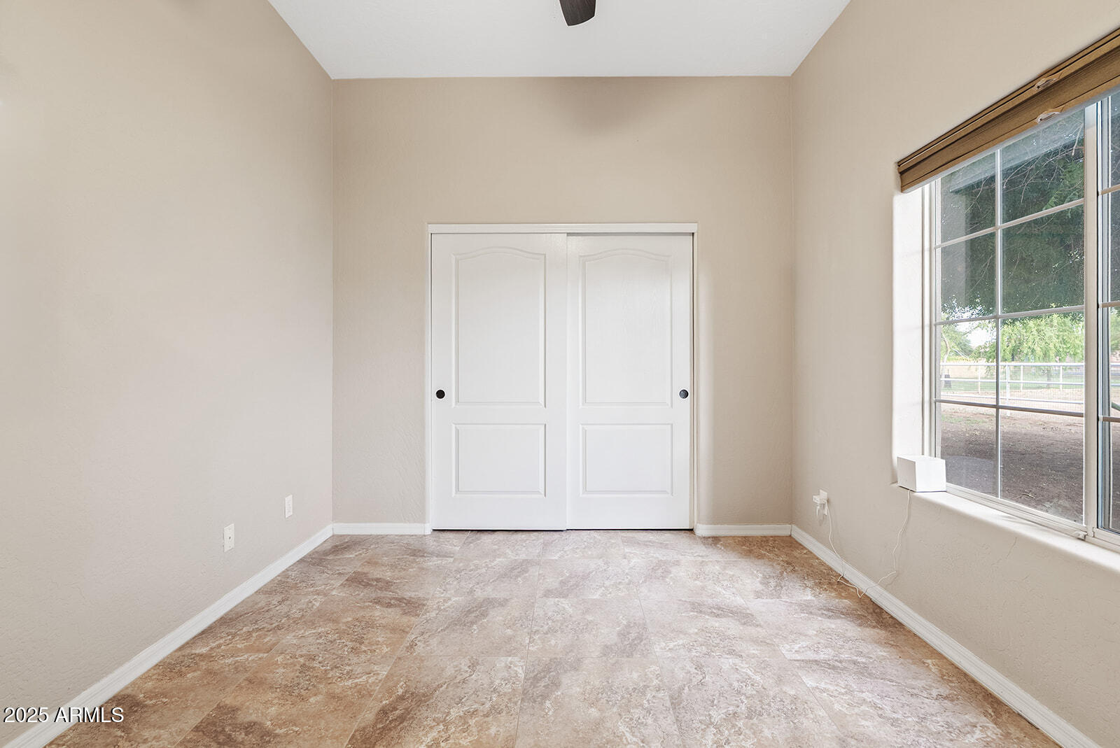 2615 E SAN CARLOS Way