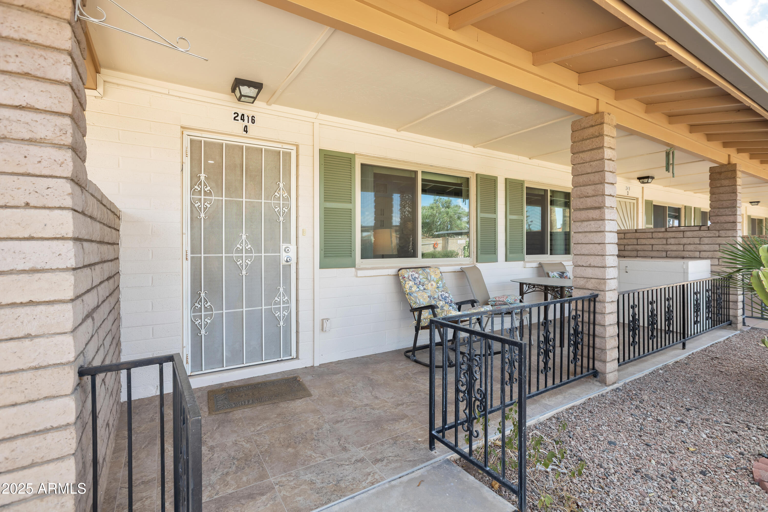 2416 E UNIVERSITY Drive, 4