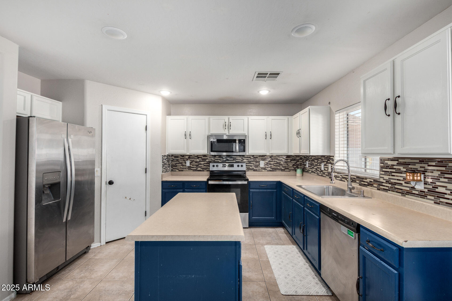 2770 E MINERAL PARK Road, 68