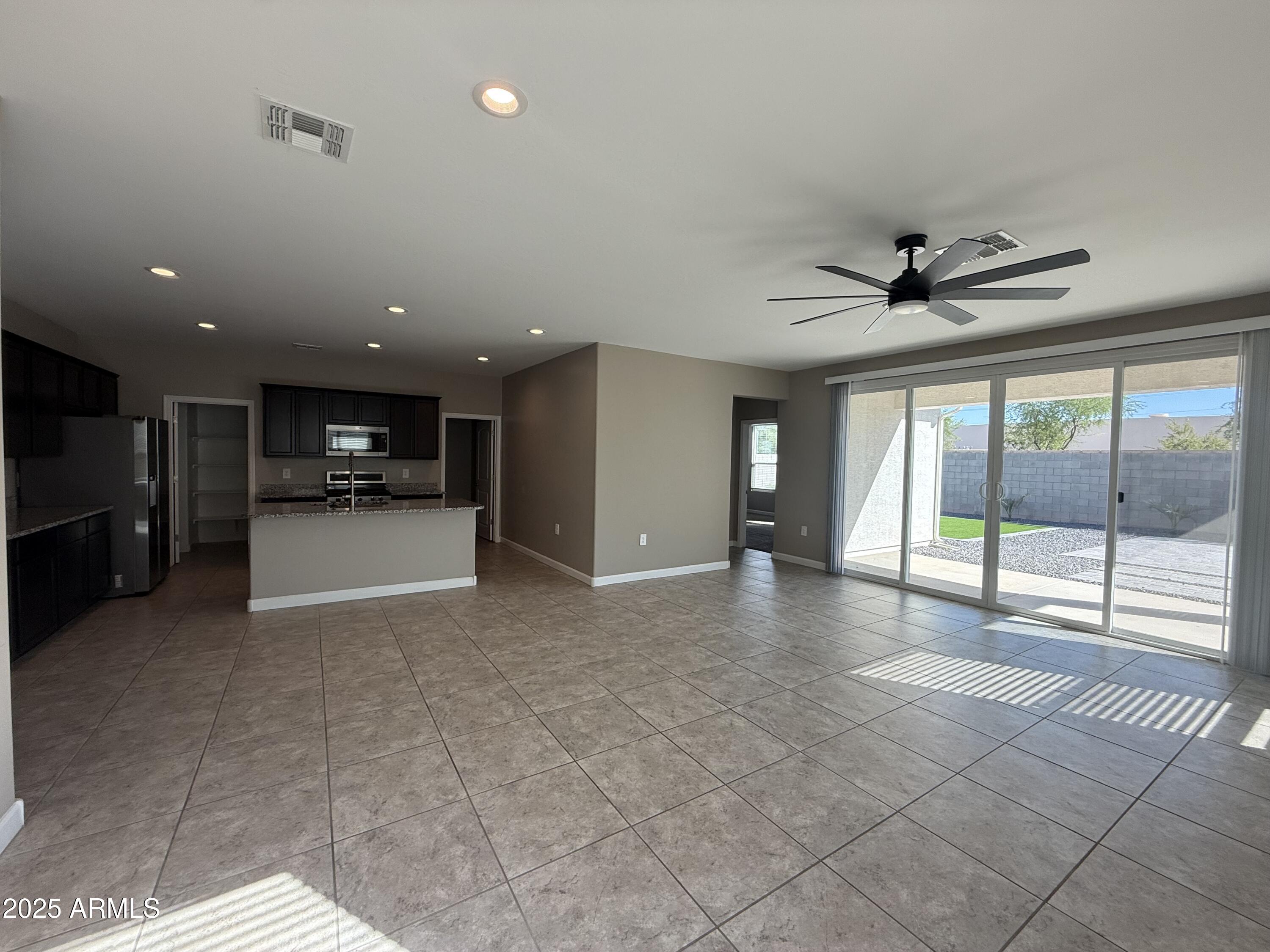 38031 W SAN ALVAREZ Avenue