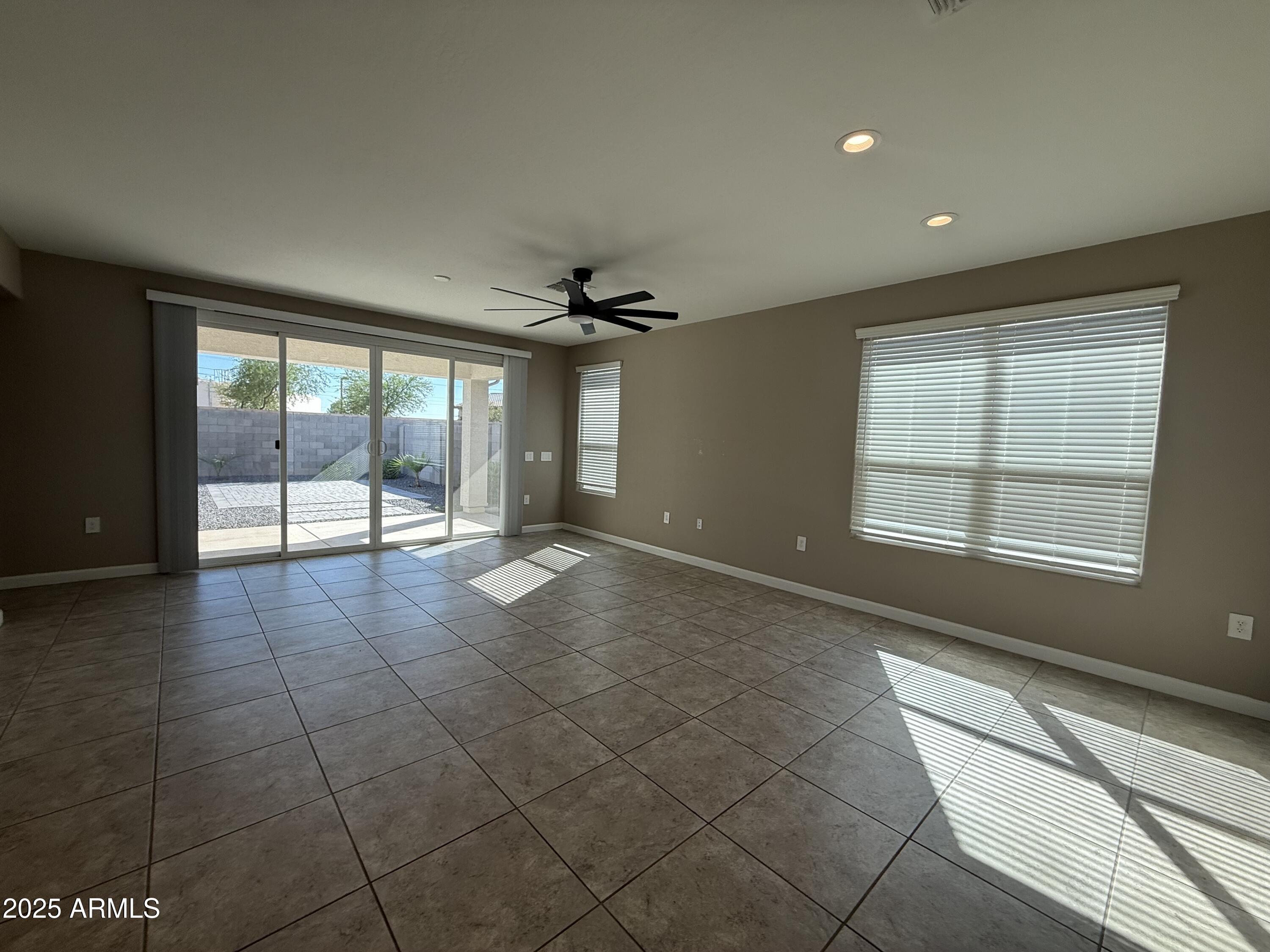 38031 W SAN ALVAREZ Avenue