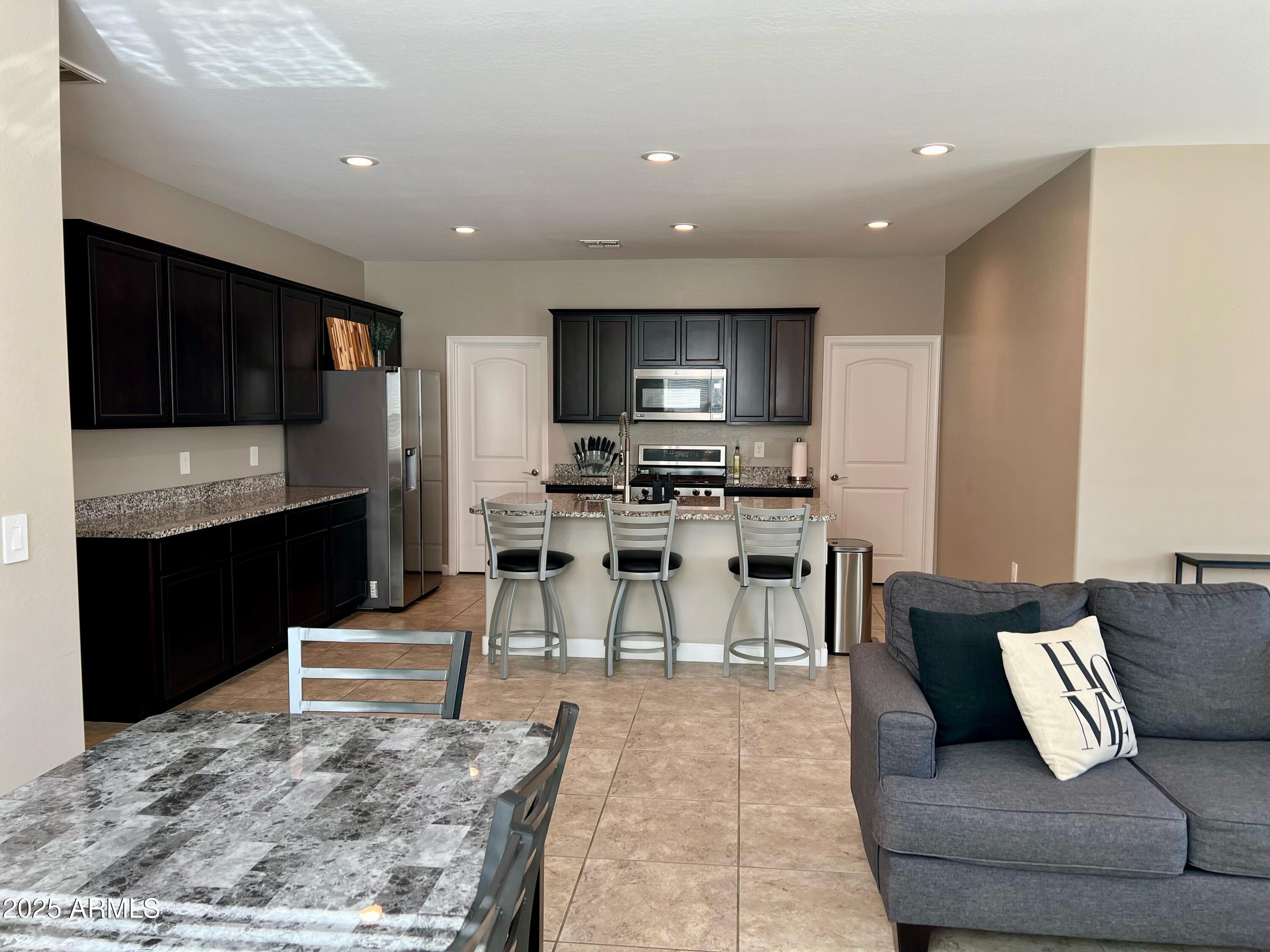 38031 W SAN ALVAREZ Avenue