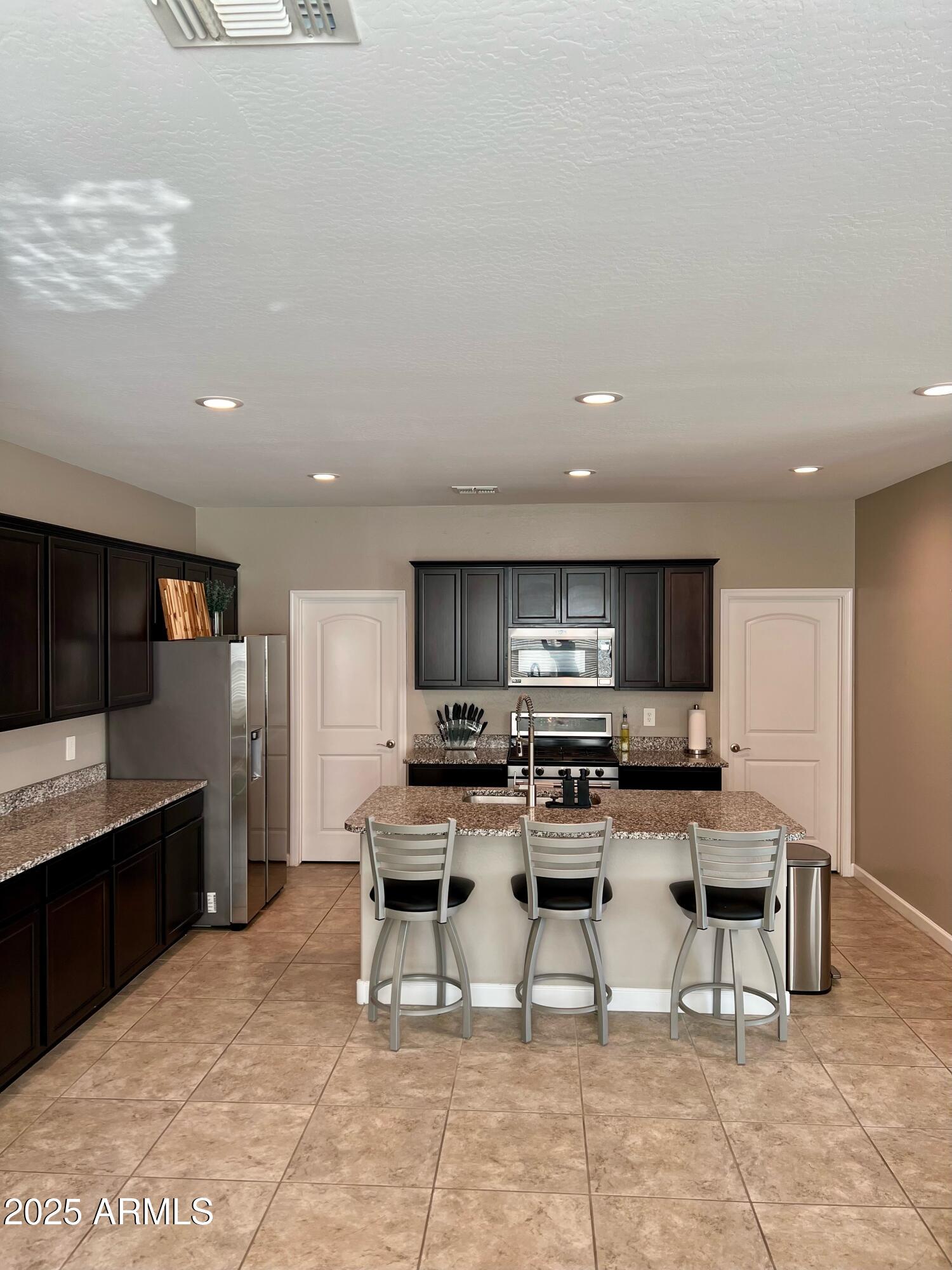 38031 W SAN ALVAREZ Avenue