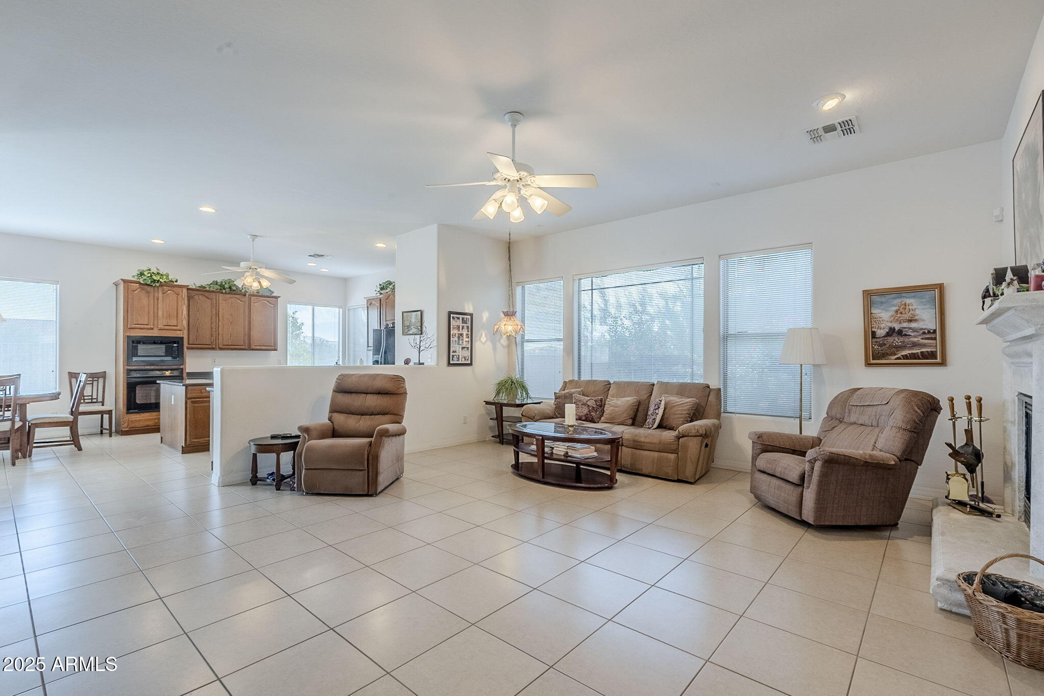 5501 E CALLE DEL SOL