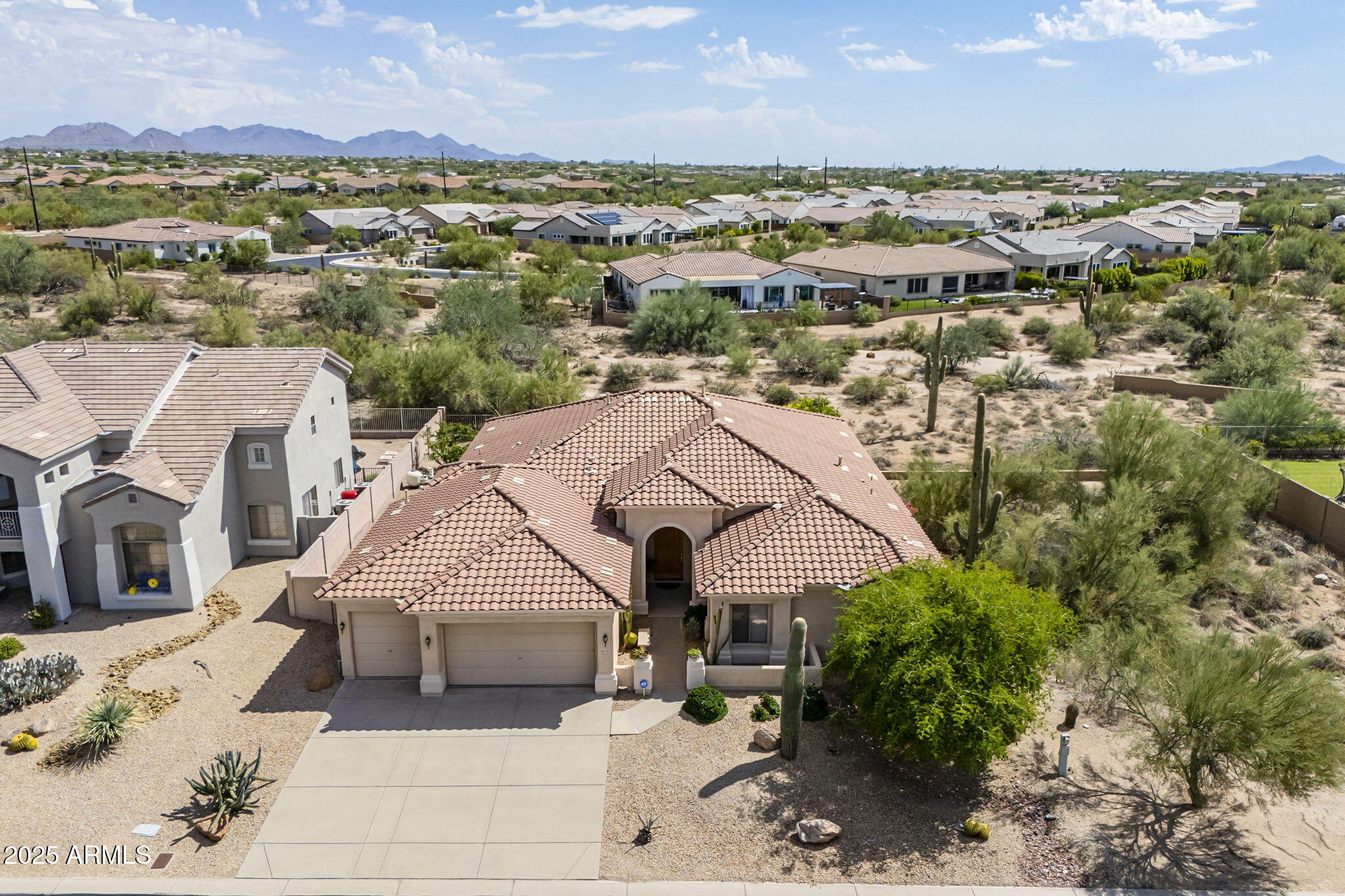 5501 E CALLE DEL SOL