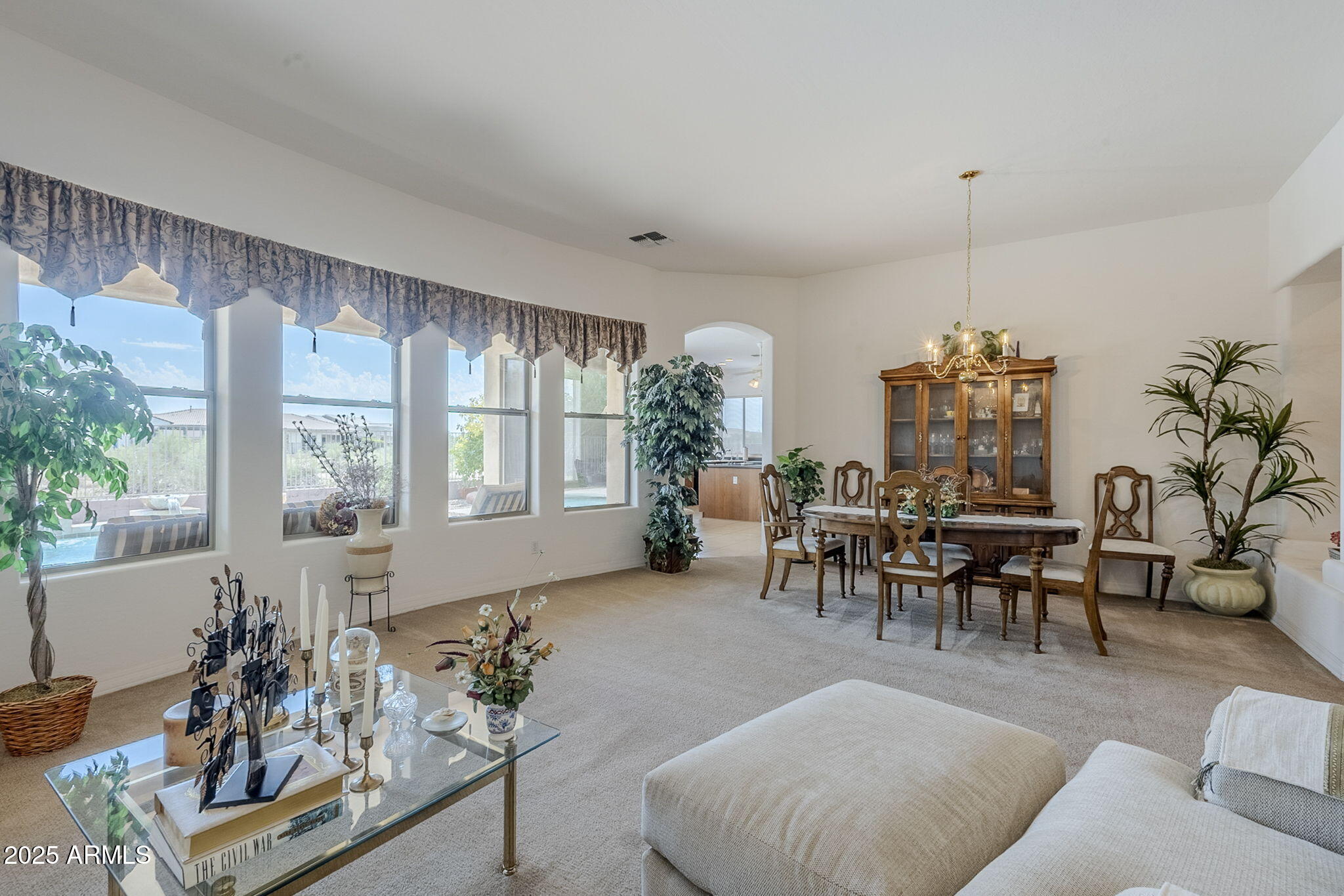 5501 E CALLE DEL SOL