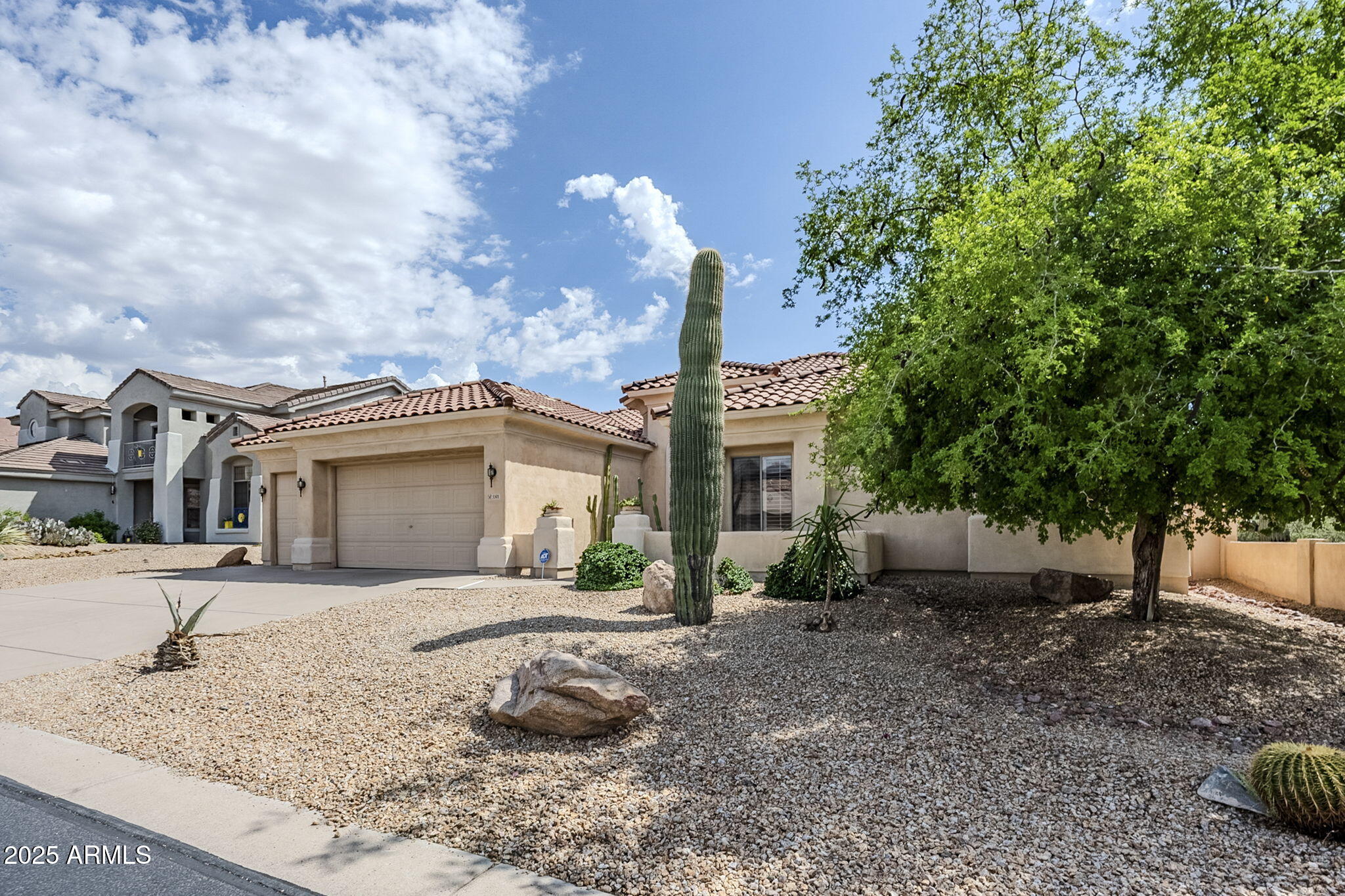 5501 E CALLE DEL SOL