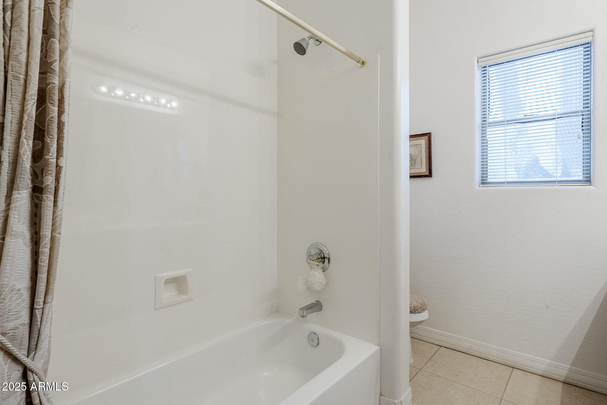5501 E CALLE DEL SOL