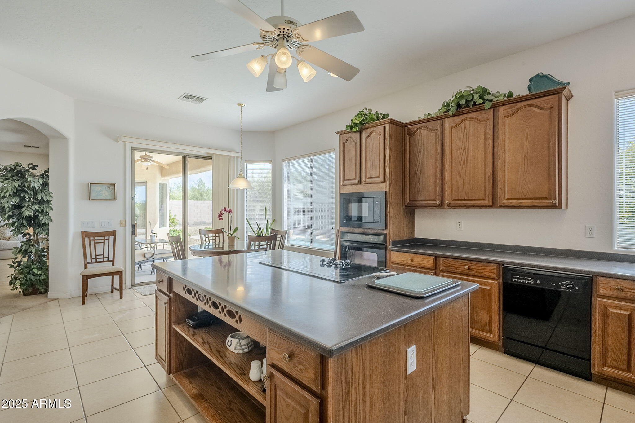 5501 E CALLE DEL SOL
