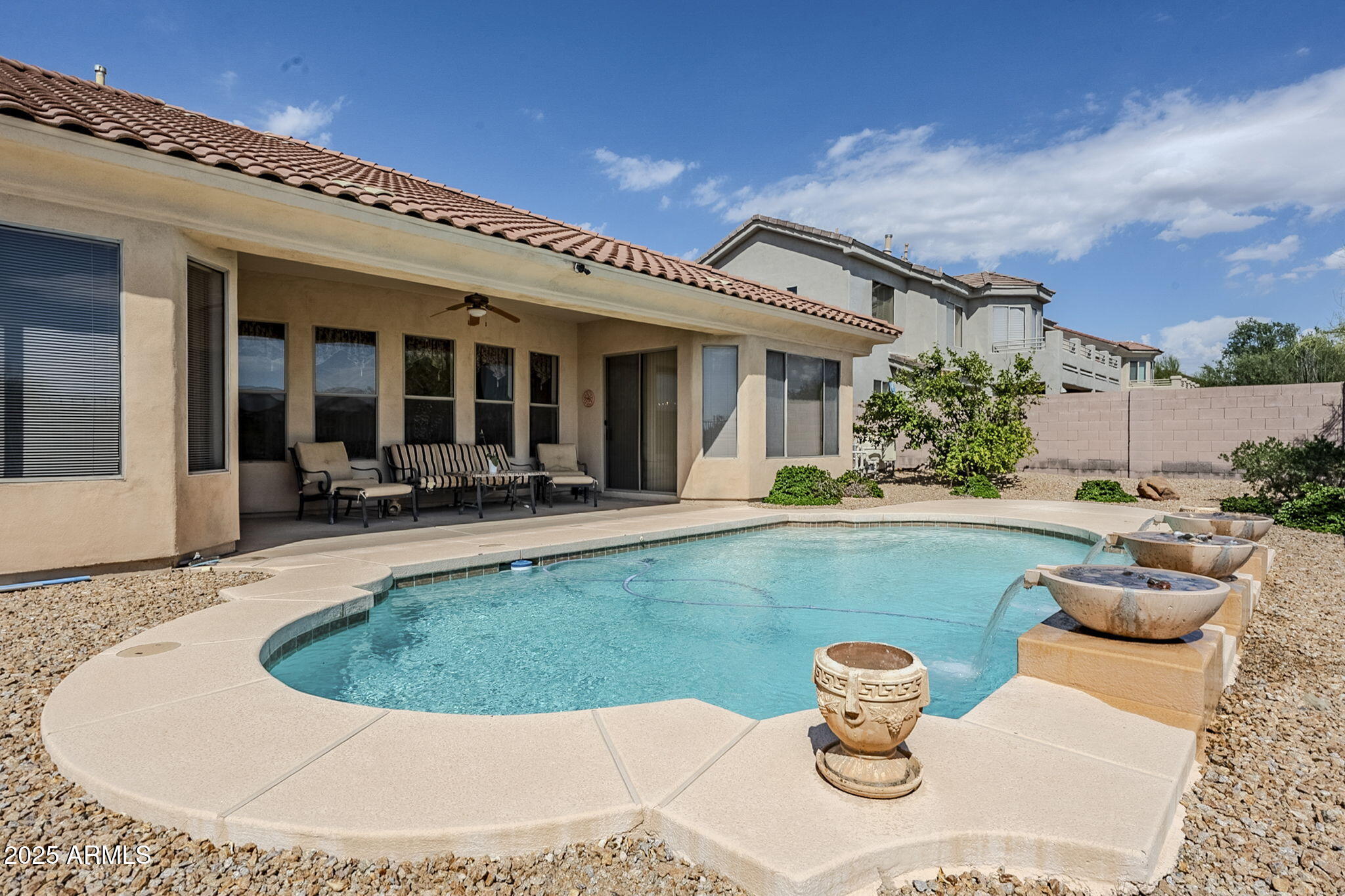 5501 E CALLE DEL SOL