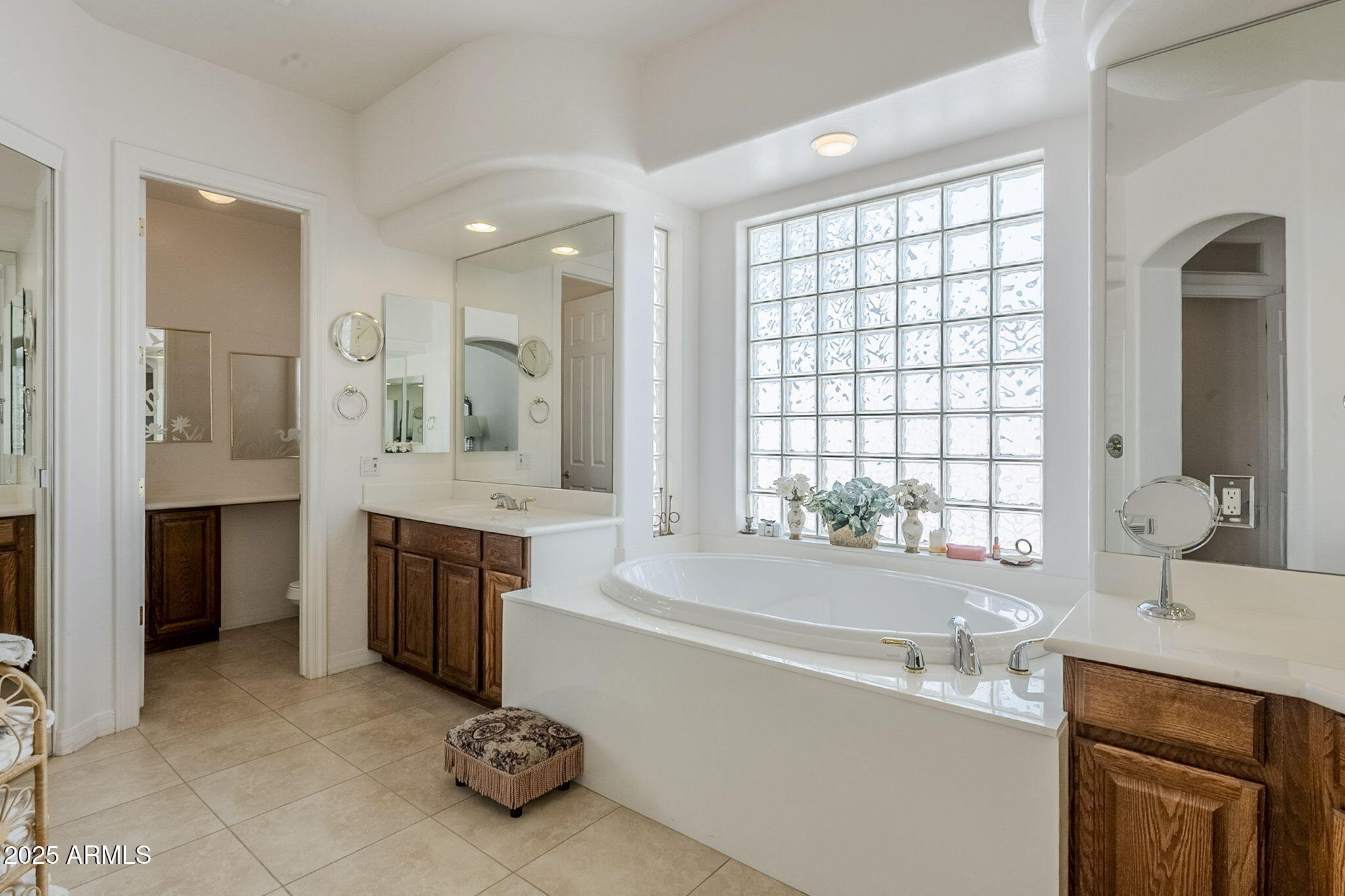 5501 E CALLE DEL SOL