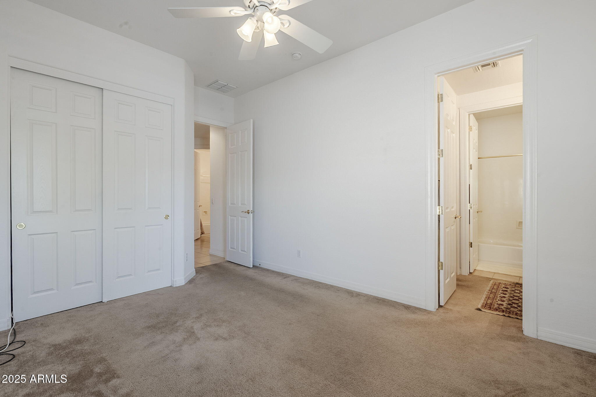 5501 E CALLE DEL SOL