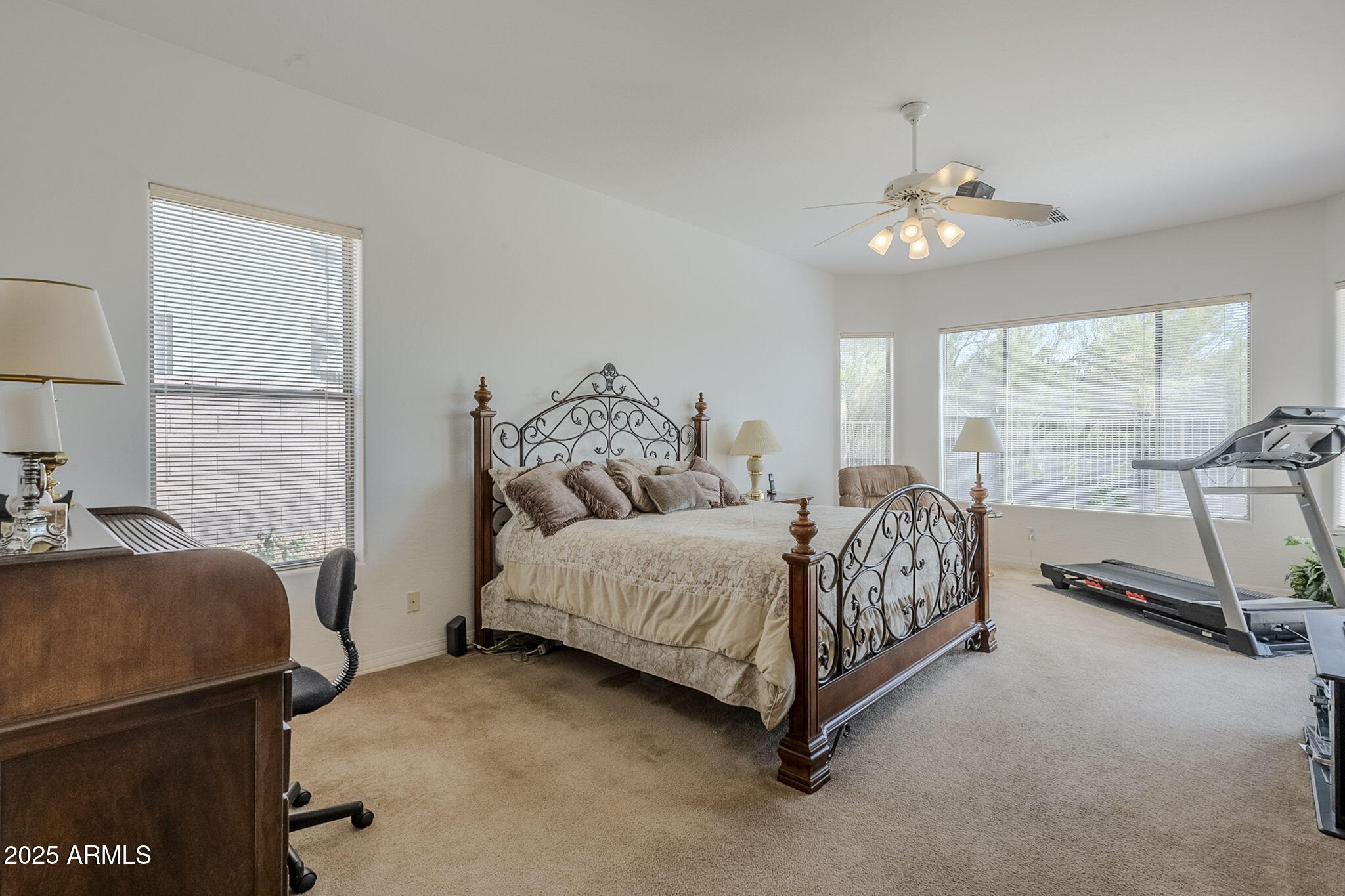 5501 E CALLE DEL SOL