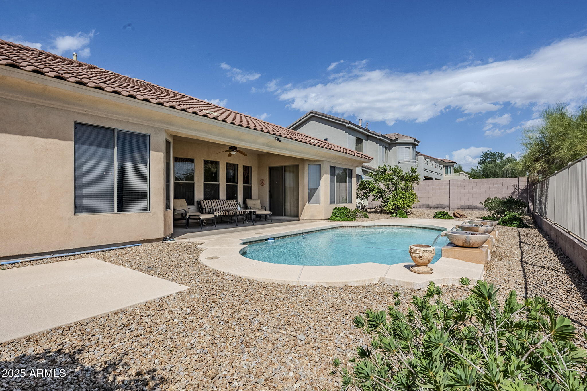 5501 E CALLE DEL SOL