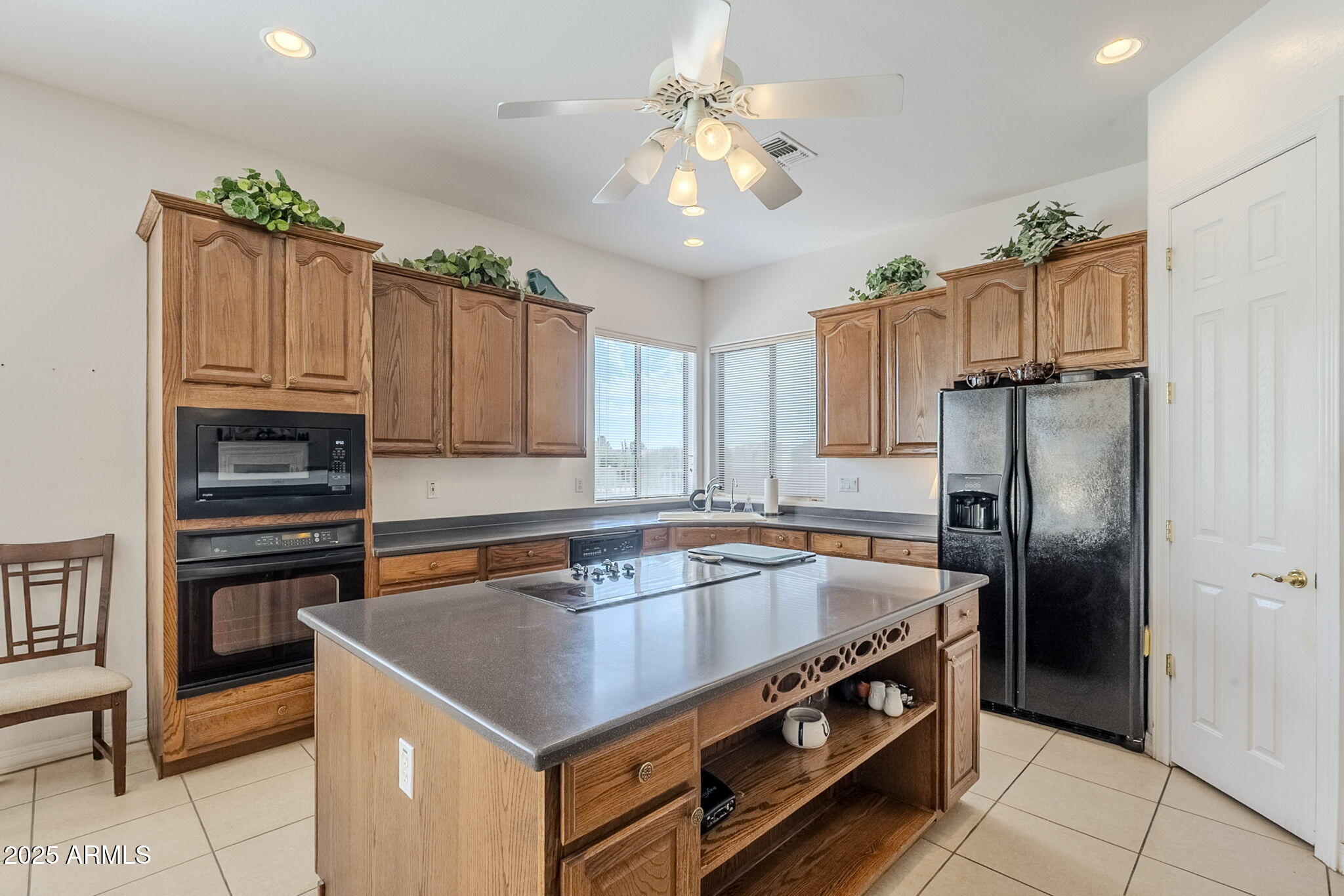 5501 E CALLE DEL SOL