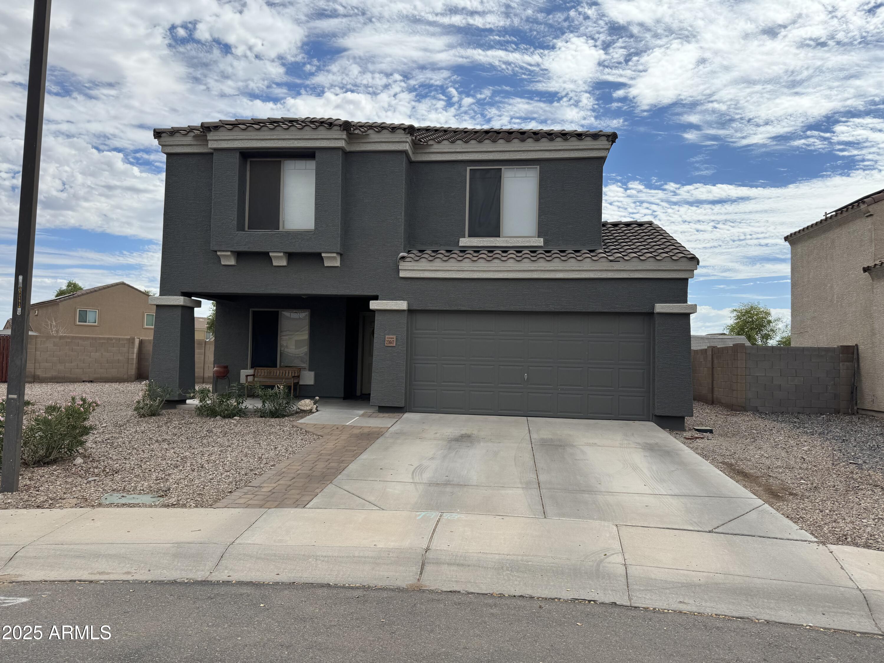 23647 W CHAMBERS Street