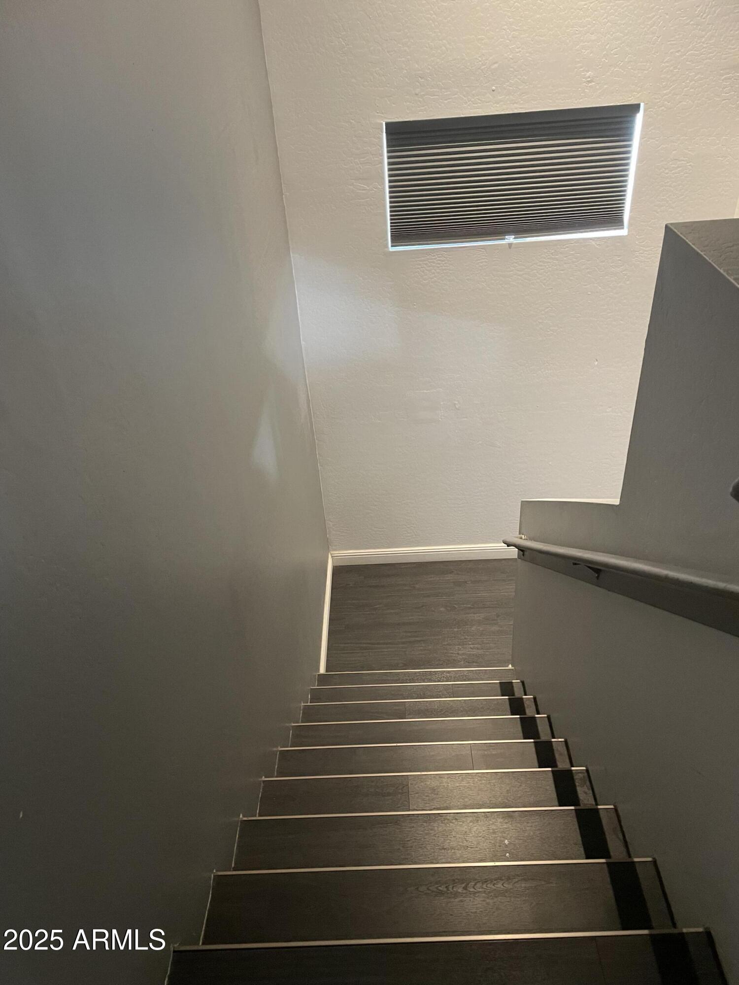 23647 W CHAMBERS Street