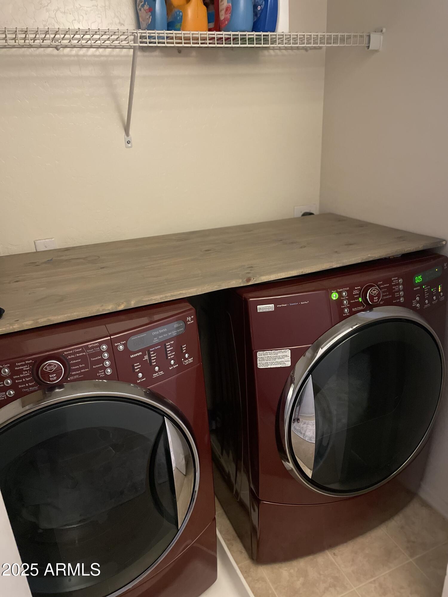 23647 W CHAMBERS Street