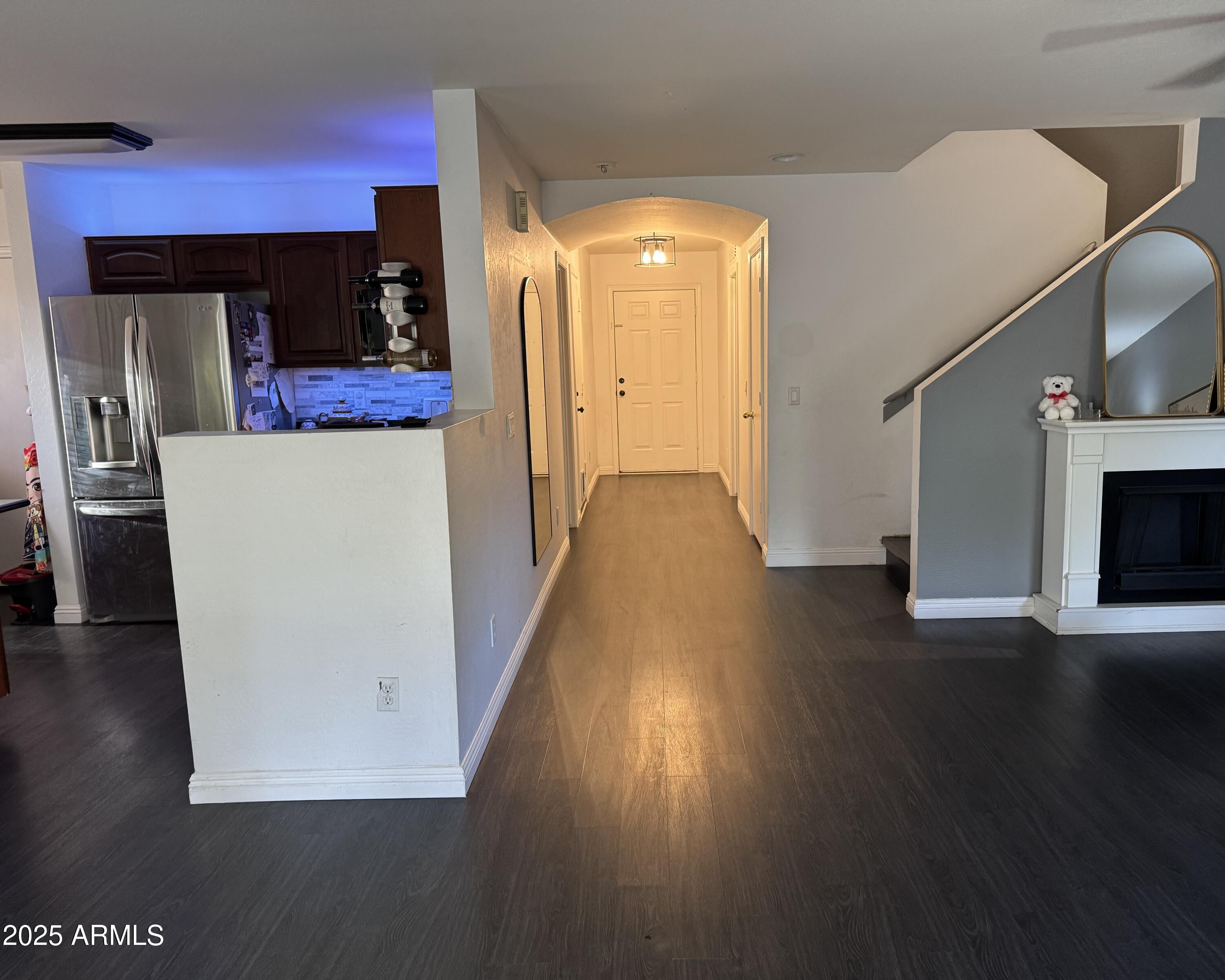 23647 W CHAMBERS Street