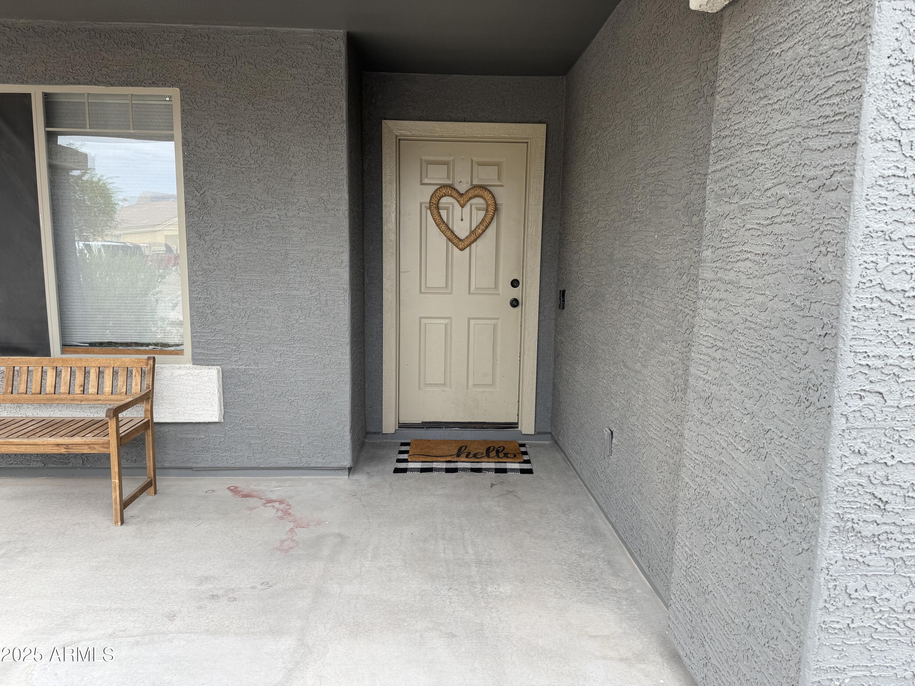 23647 W CHAMBERS Street