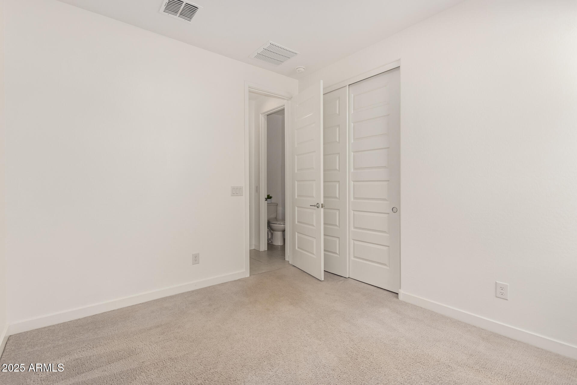 12521 W MORTEN Avenue