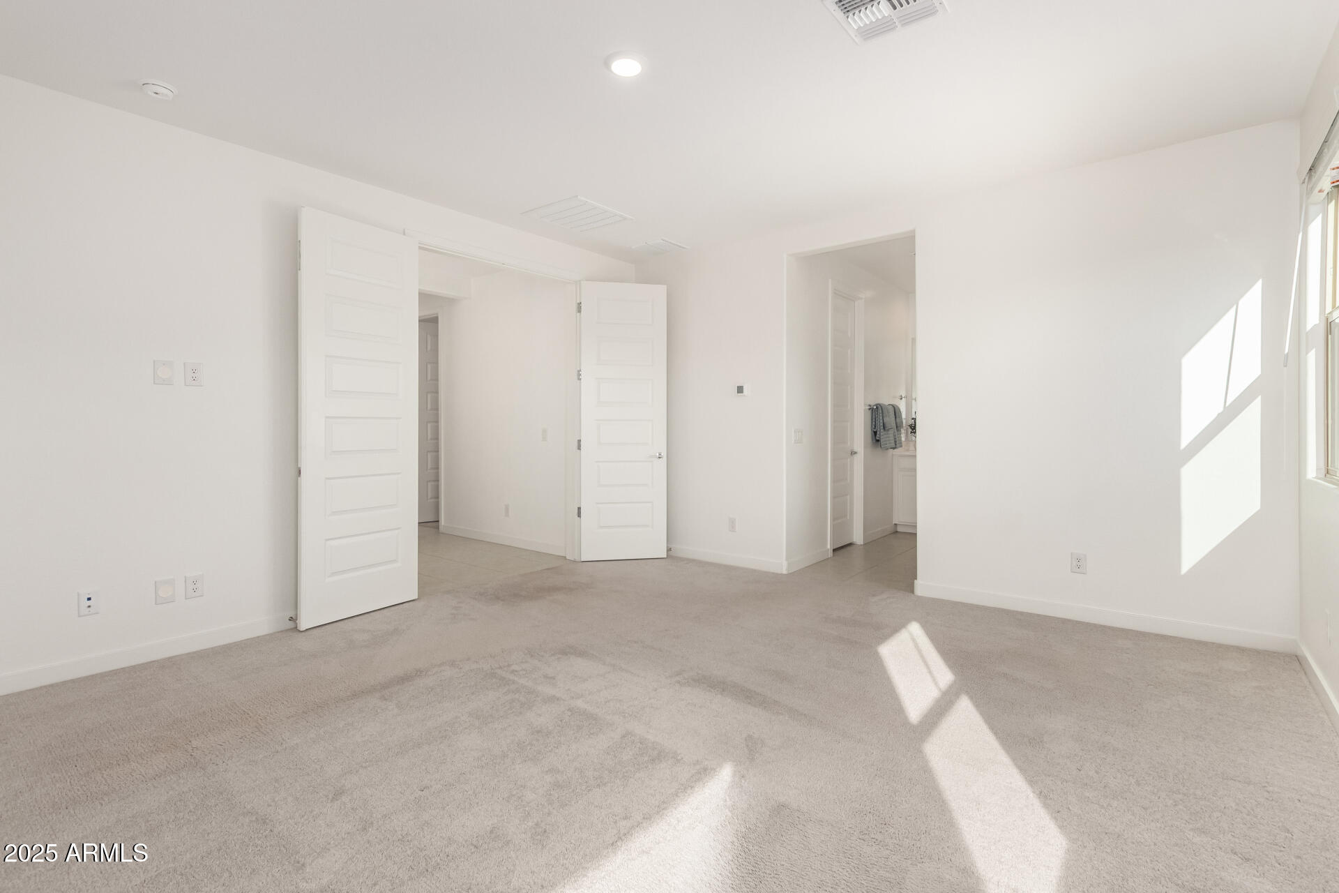 12521 W MORTEN Avenue