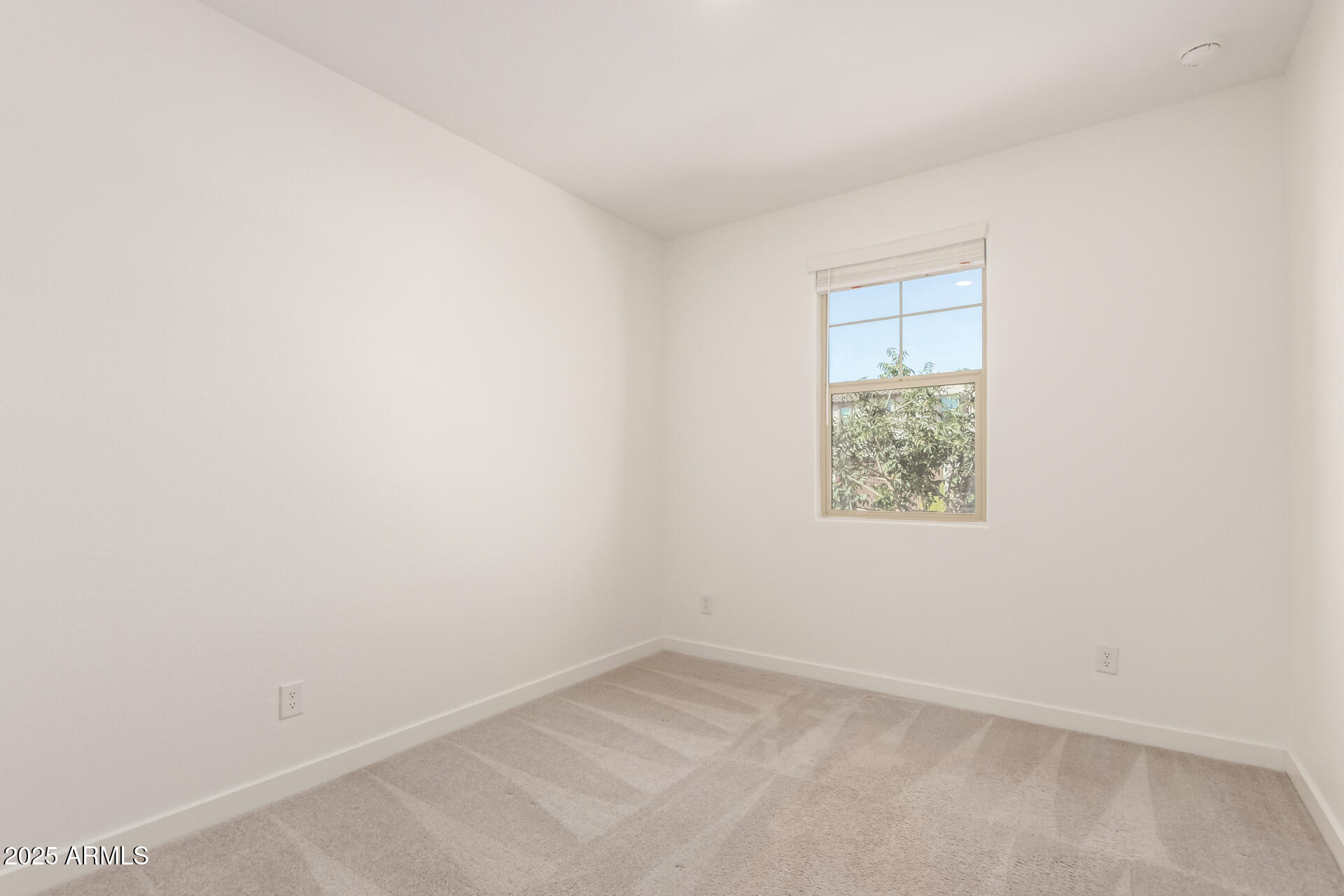 12521 W MORTEN Avenue