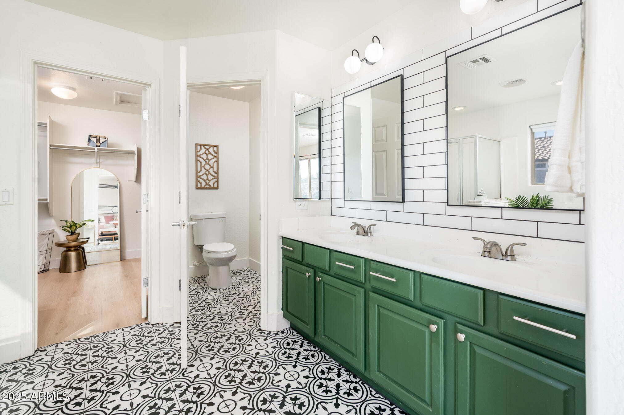 19813 E CARRIAGE Way