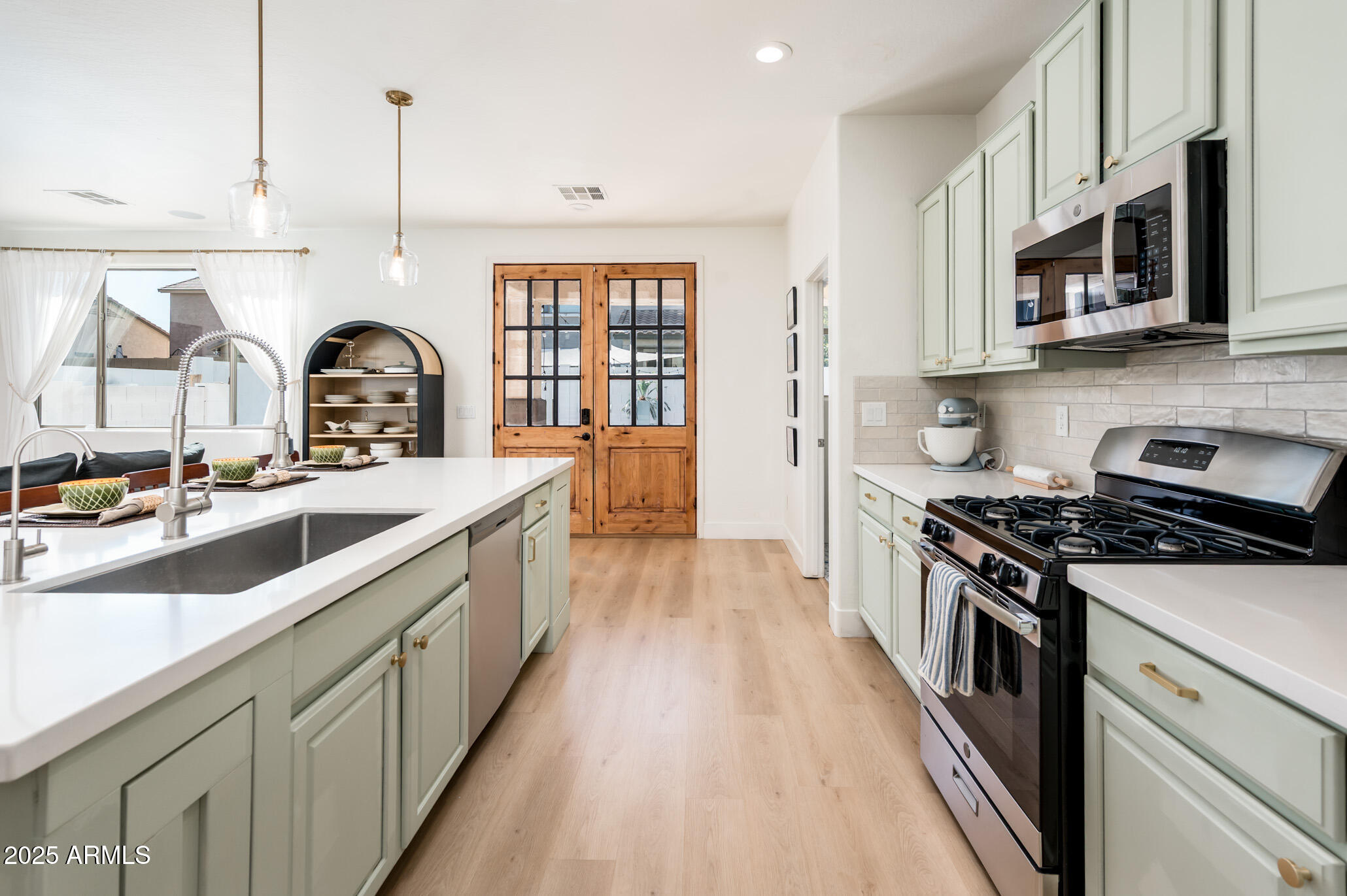 19813 E CARRIAGE Way