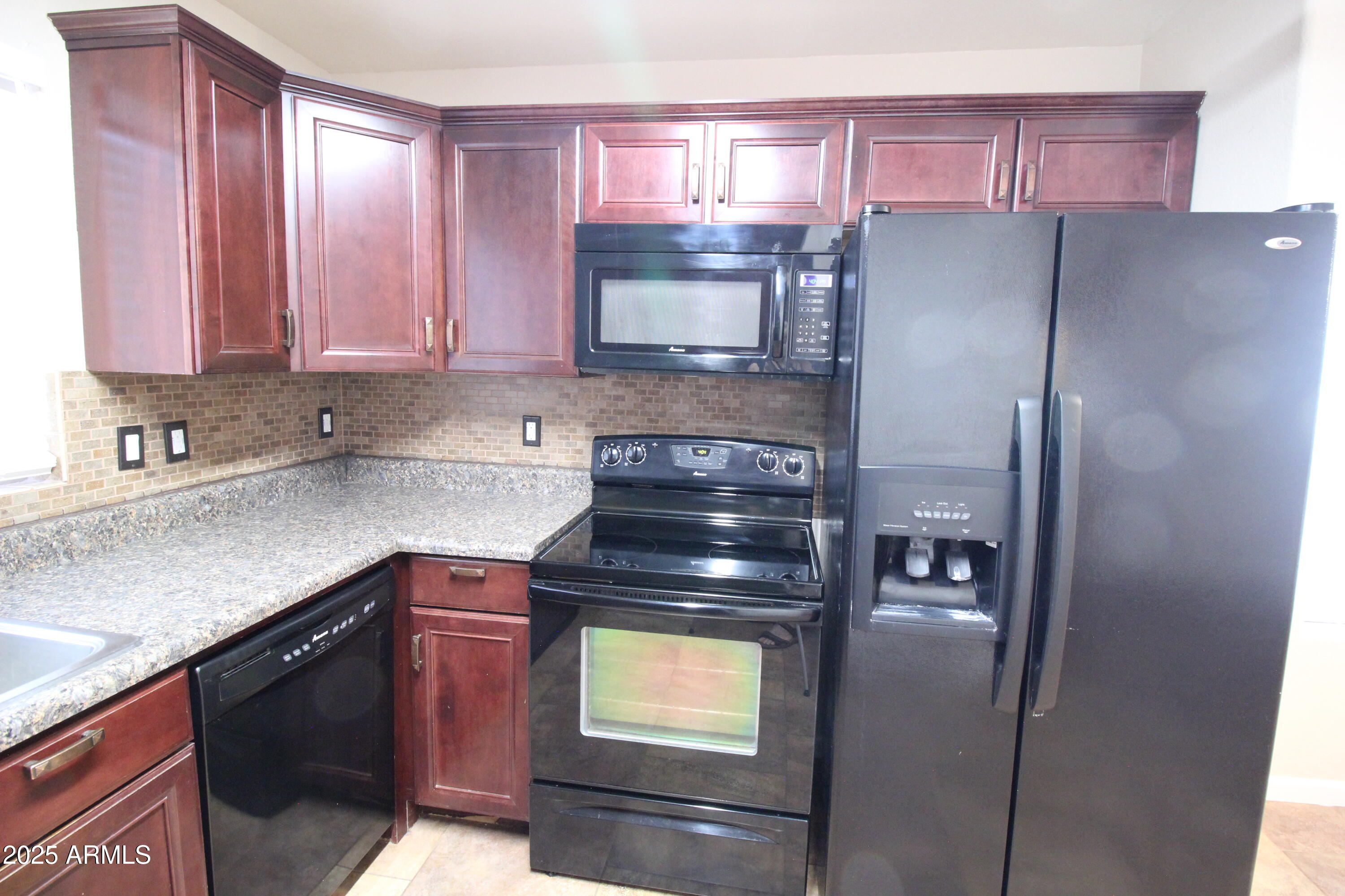 1507 W MESQUITE Avenue