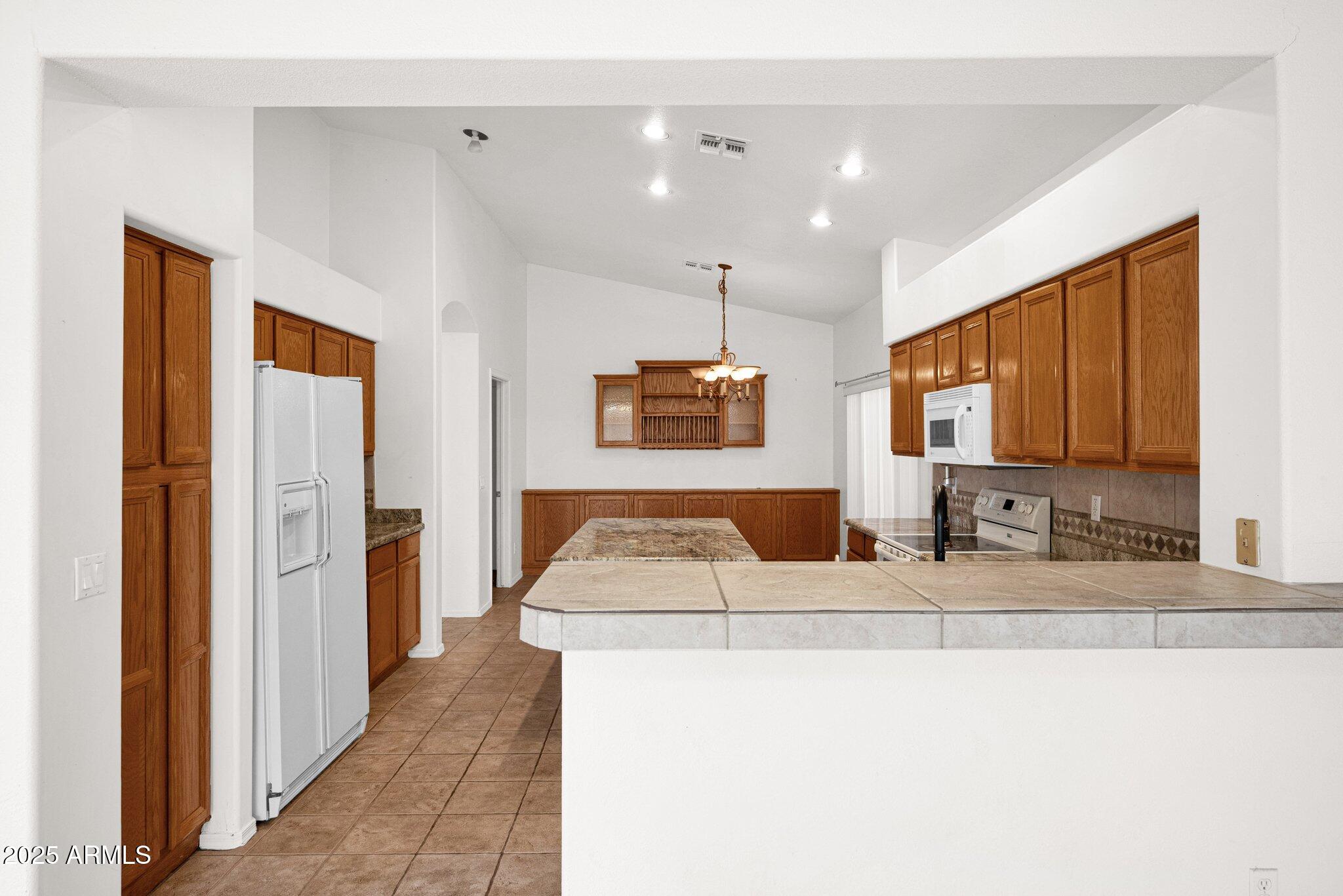 1079 S WESTERN SKIES Drive