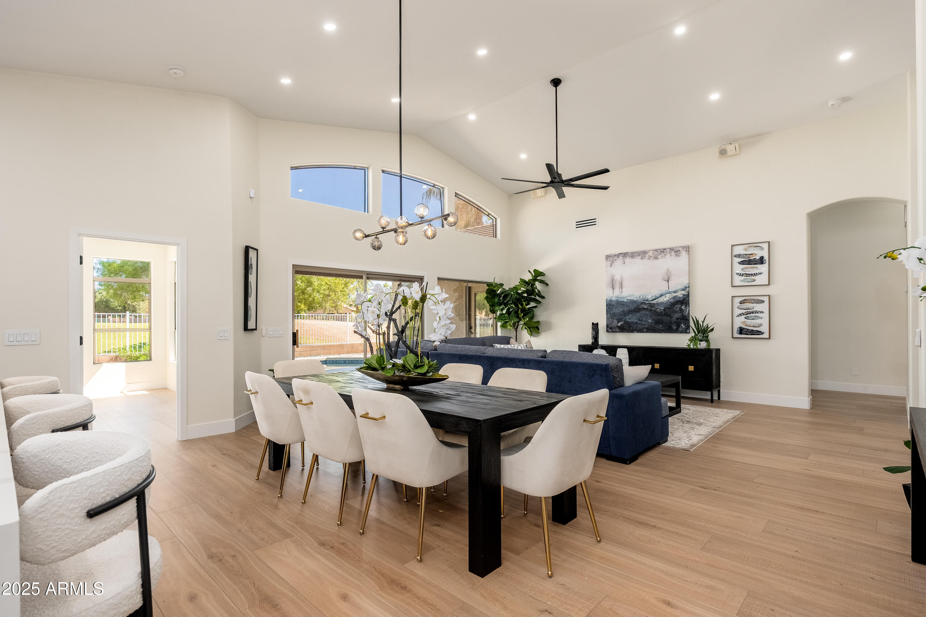 1079 S WESTERN SKIES Drive