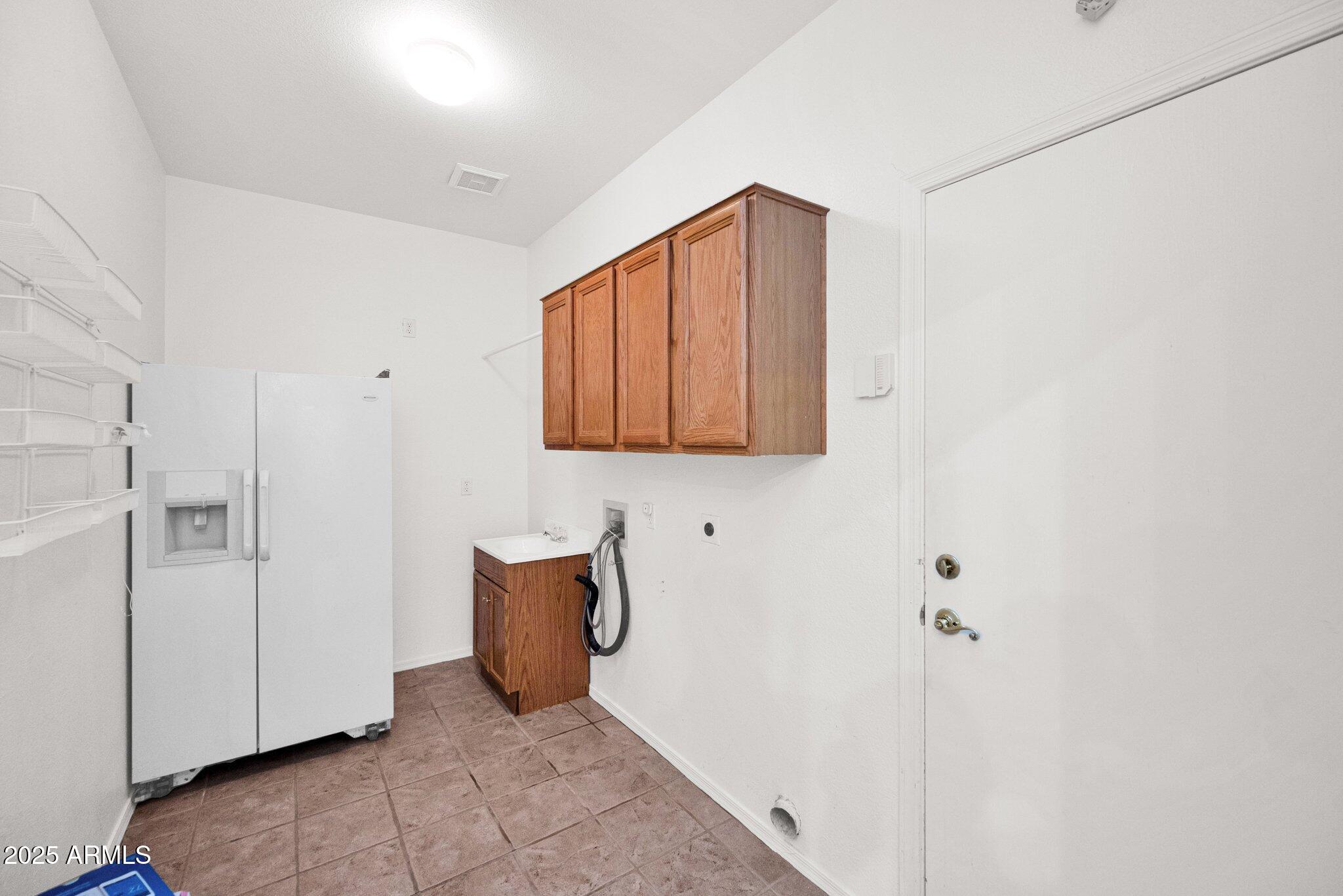 1079 S WESTERN SKIES Drive
